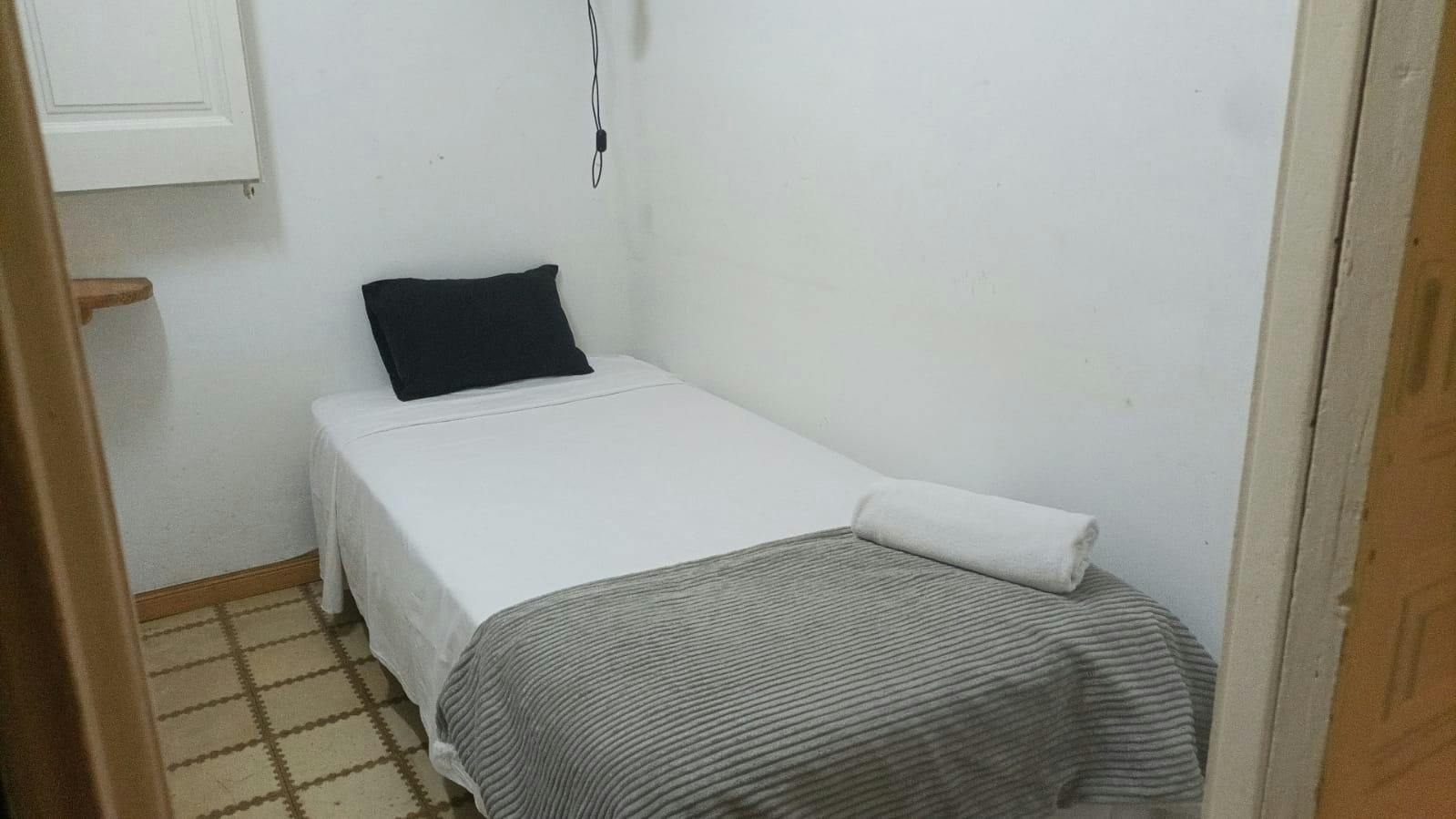 3-Bedroom Apartment in Carrer de Ca l'Alegre de Dalt, Barcelona (1736736) ROOM 2