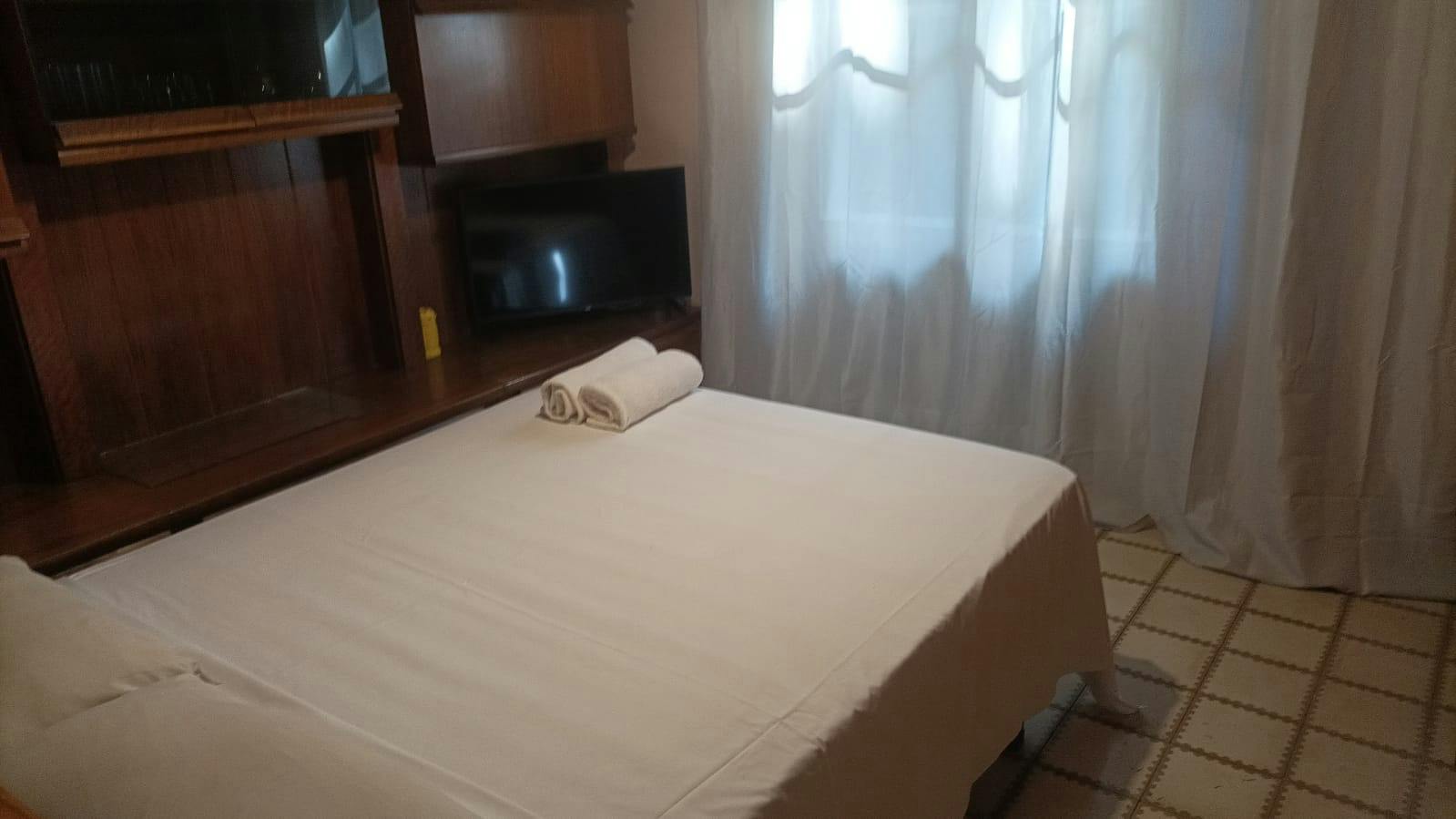 3-Bedroom Apartment in Carrer de Ca l'Alegre de Dalt, Barcelona (1736736) ROOM 1