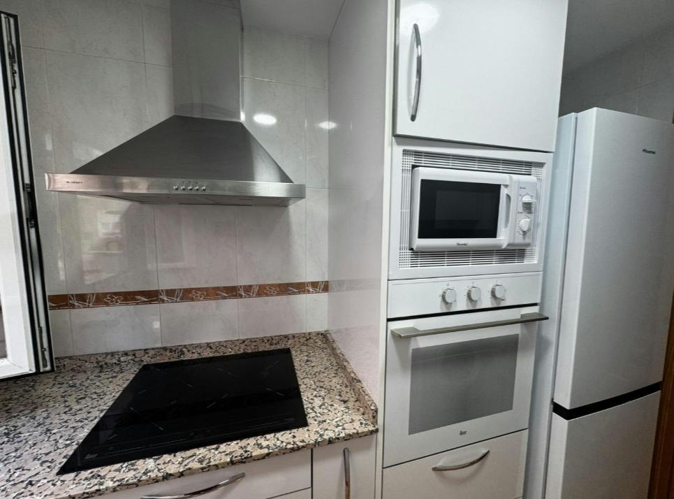 Private room in Calle Lucano, Madrid (1736866) room image 9