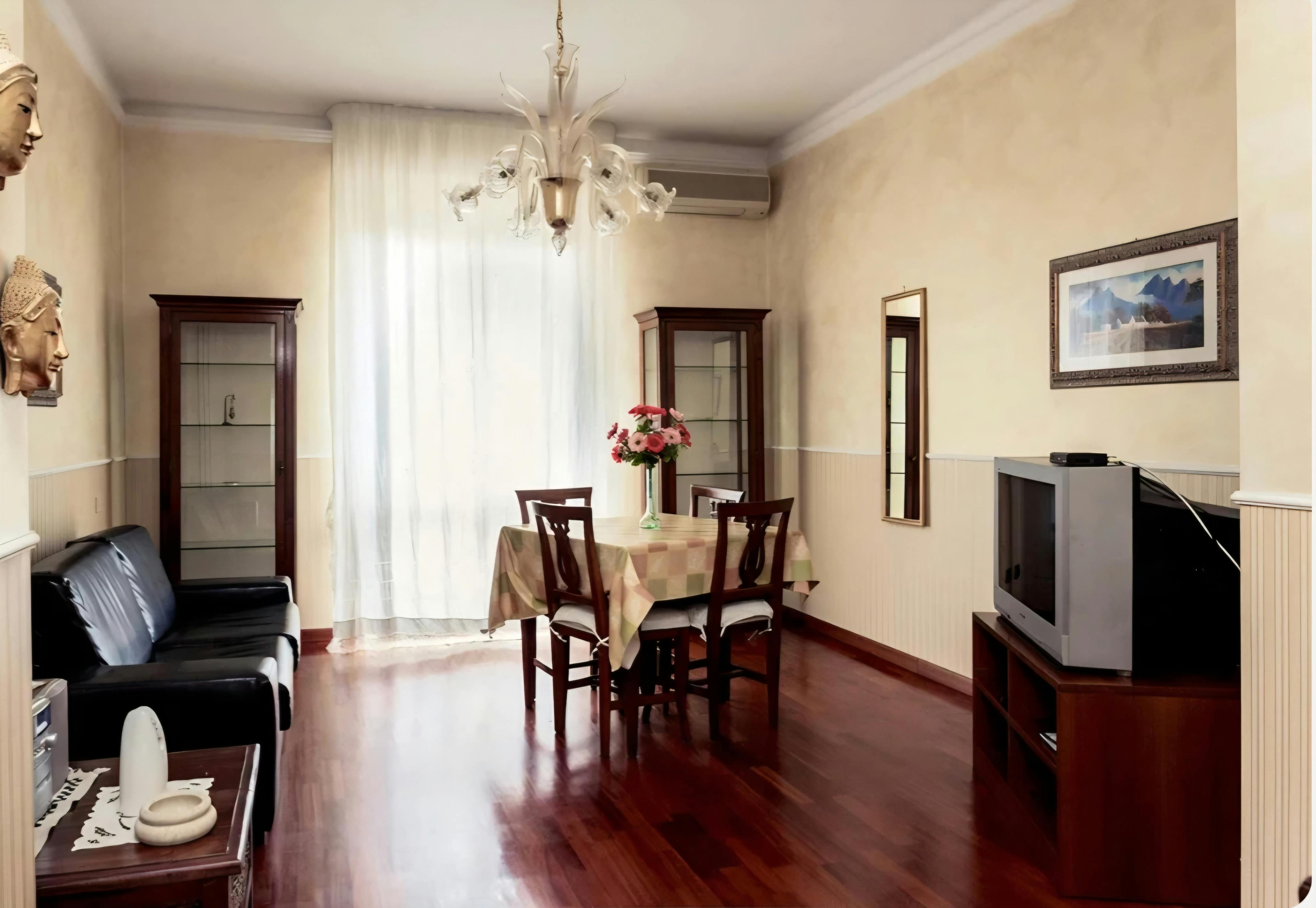 WG-Zimmer zu mieten für 560 € pro Monat in Bologna, Via degli Orti