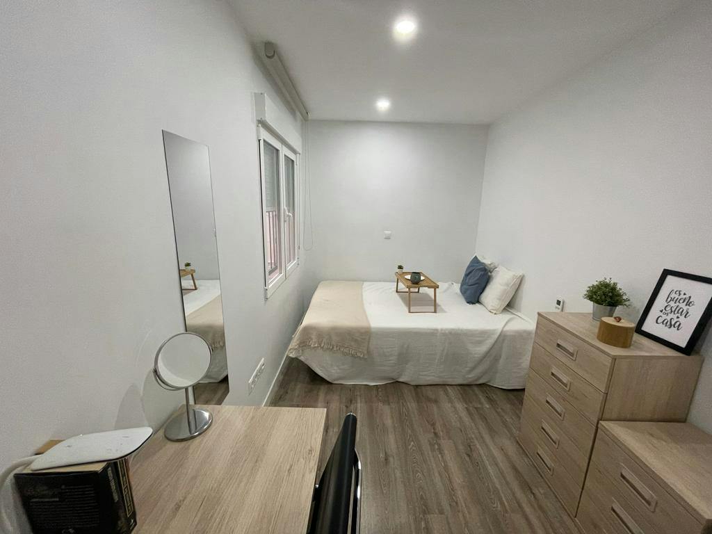 Private room in Calle de Cristóbal Bordiú, Madrid (1736890) room image 7