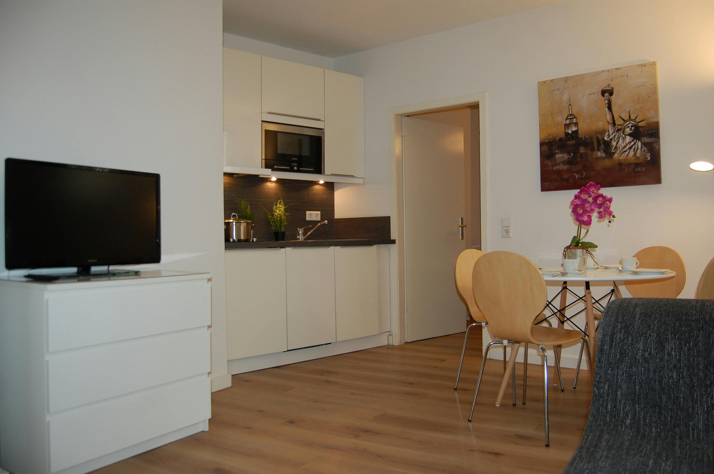 Квартира сдается в аренду за 1 345 € в месяц в Köln, Bismarckstraße