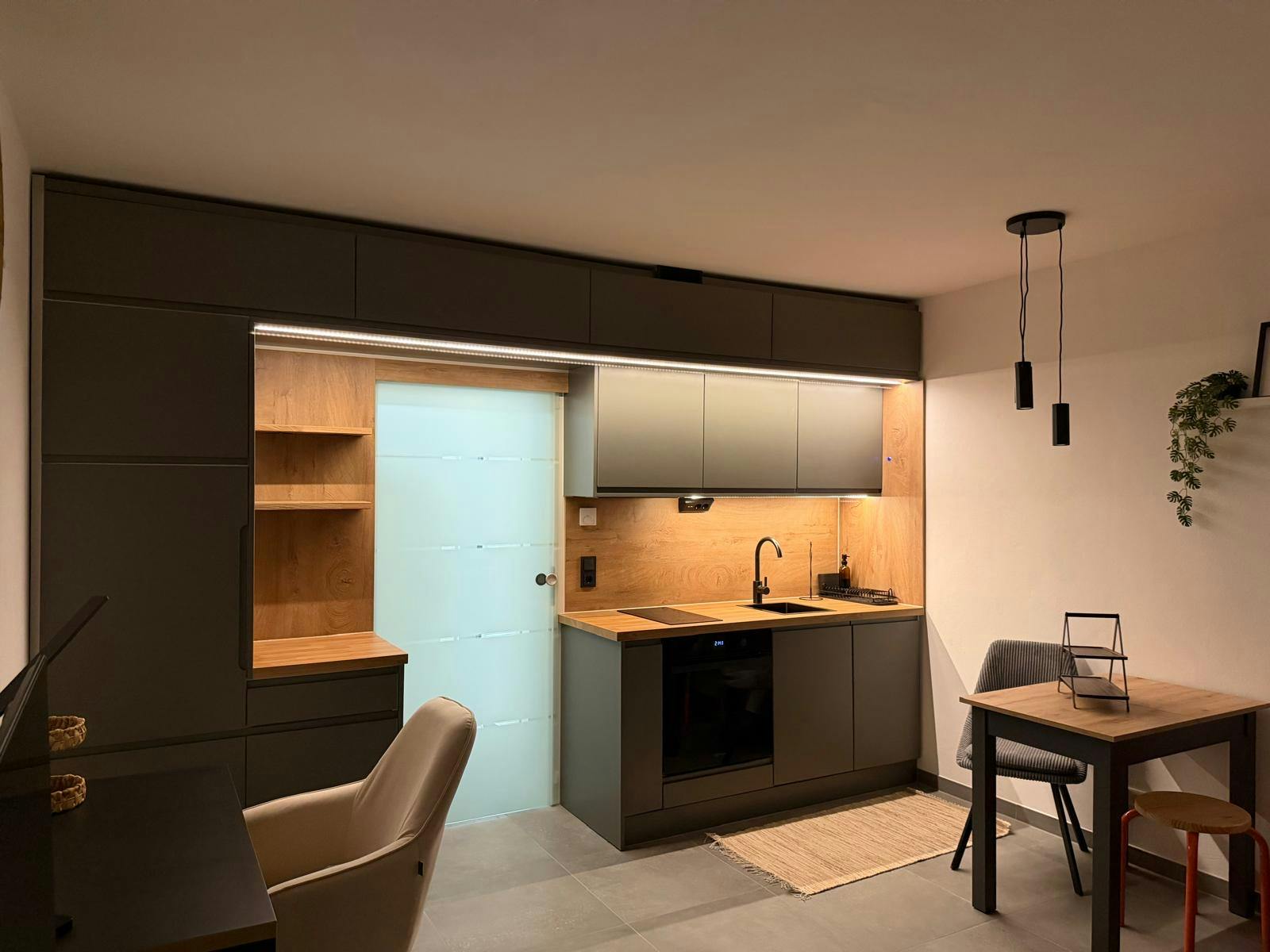 Apartamento en alquiler por 1200 € al mes en Hannover, Hermann-Ehlers-Allee