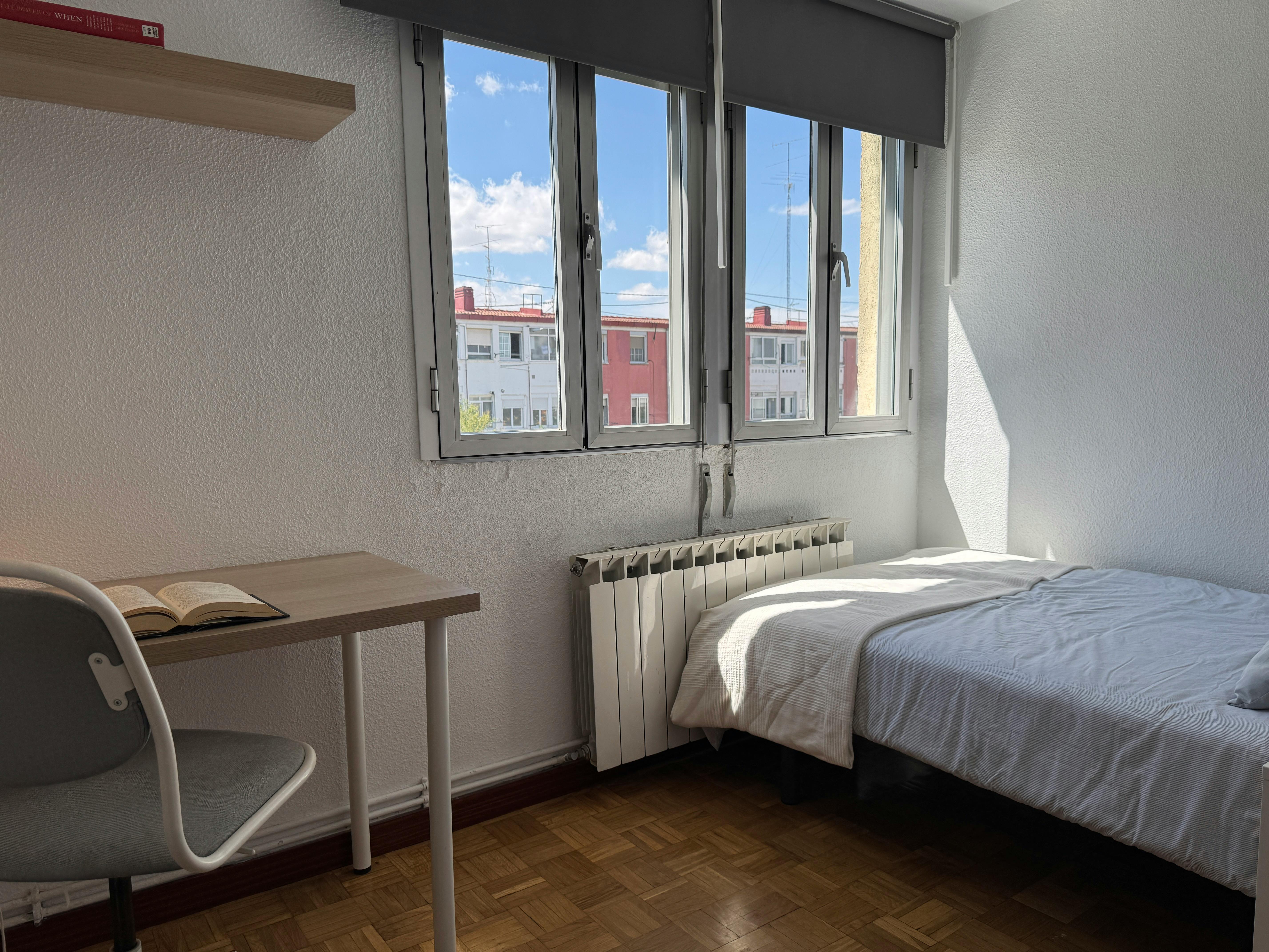 Private room in Calle del Camino Viejo de Leganés, Madrid (1737102) room image 2