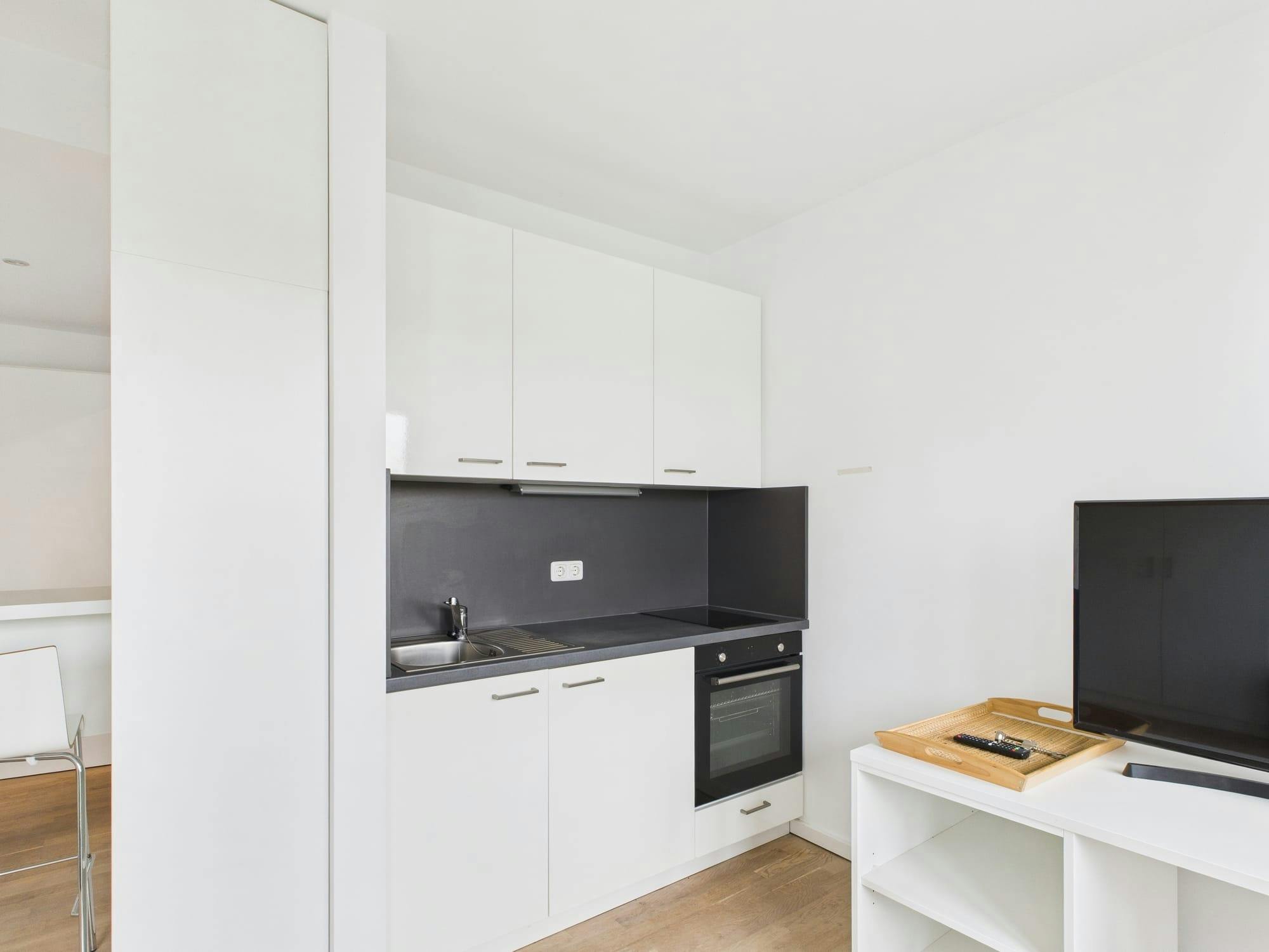 Apartment in Leibnizstraße, Berlin (1737150) room image 5