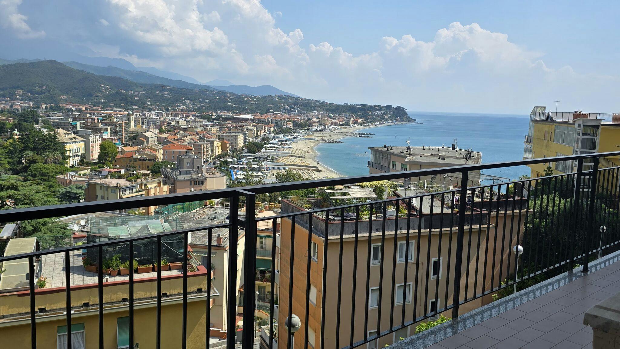 公寓 正在以 €1 的月租出租，其位于 Albisola Marina, Via Jacopo della Quercia