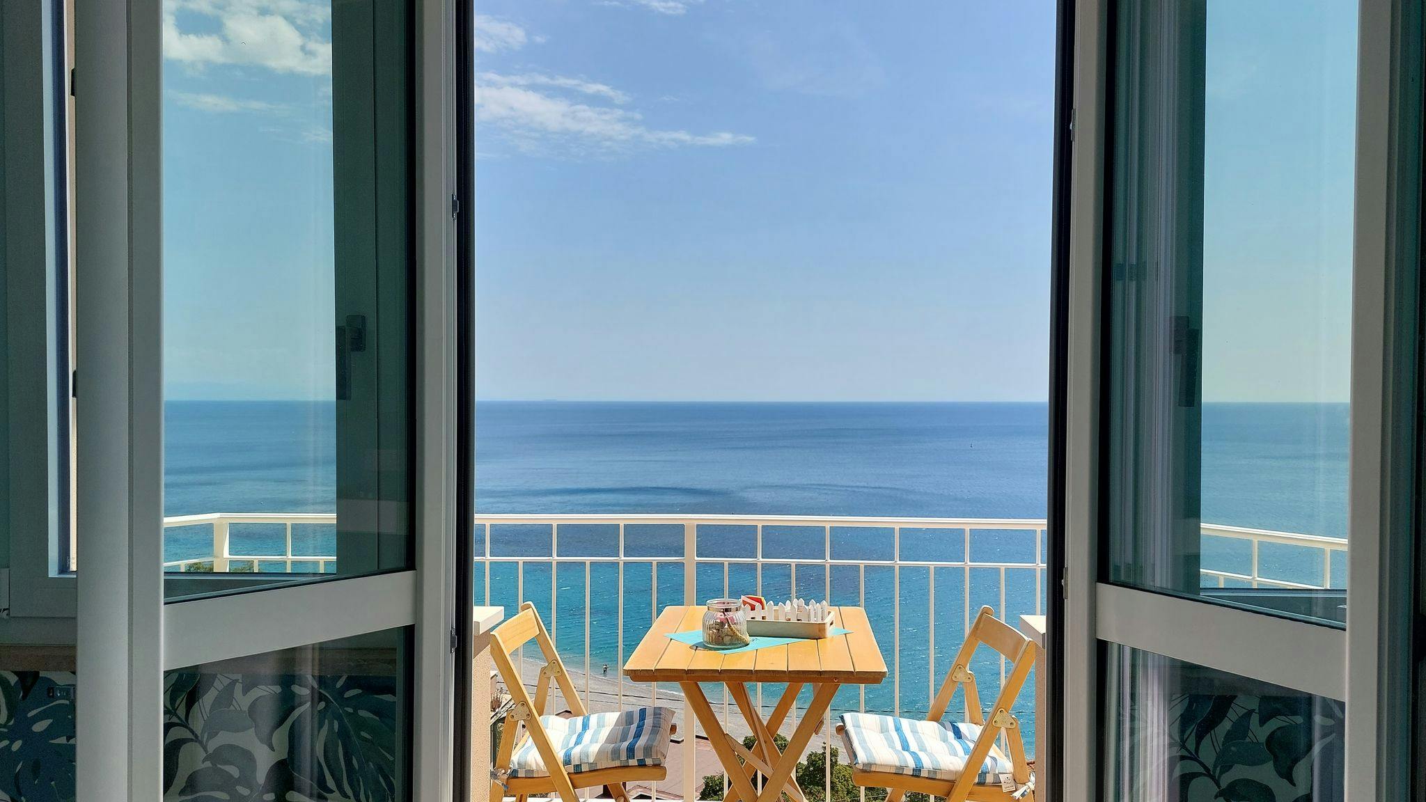 Appartement à louer pour 1 €/mois à Bergeggi, Via C. Colombo