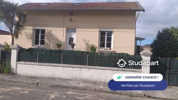 Cameră privată de închiriat pentru 450 EUR pe lună în Tarbes, Rue de l'Arbizon