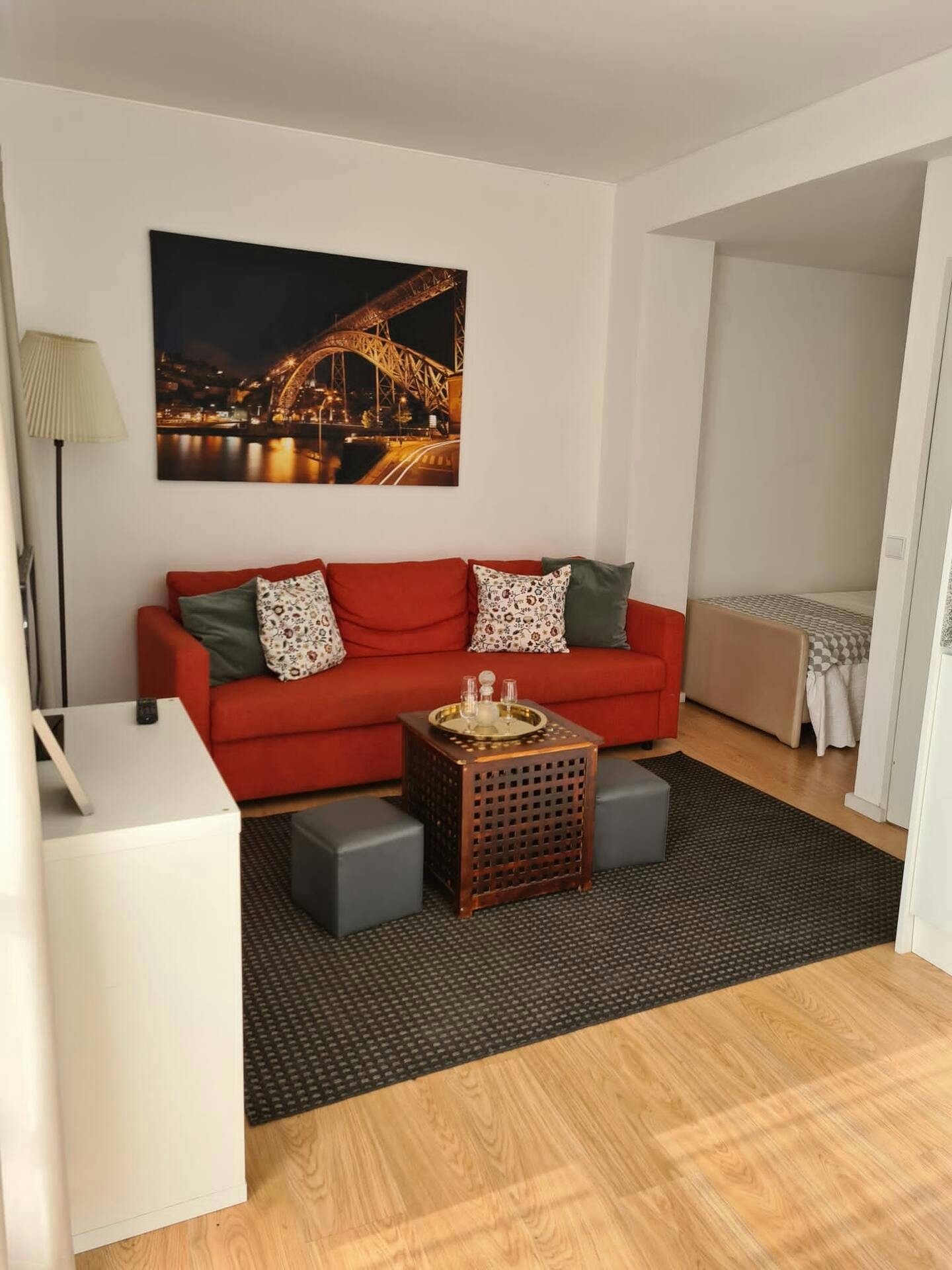 Kawalerka do wynajęcia za 900 € miesięcznie w mieście Porto, Rua de Santa Catarina