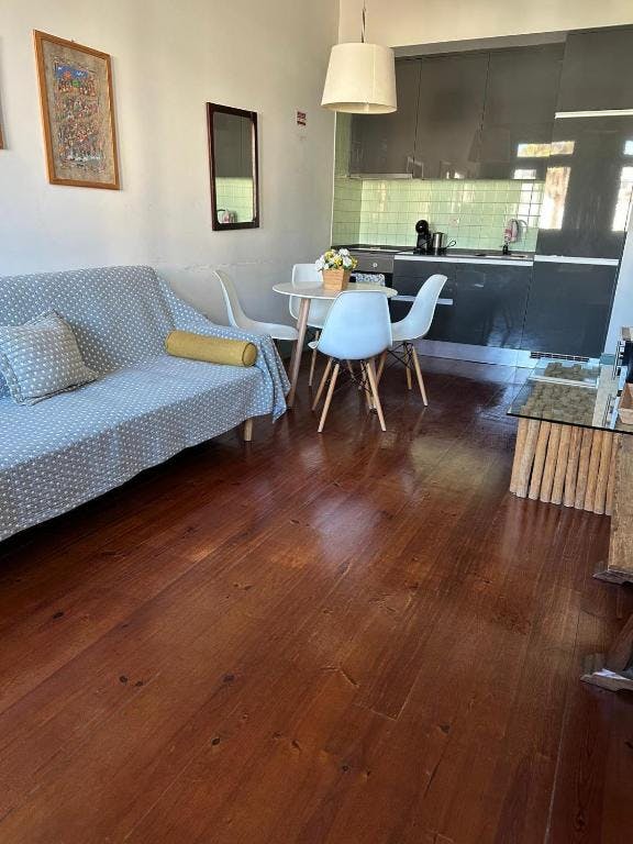Appartamento in affitto a 935 € al mese a Porto, Rua de Álvares Cabral