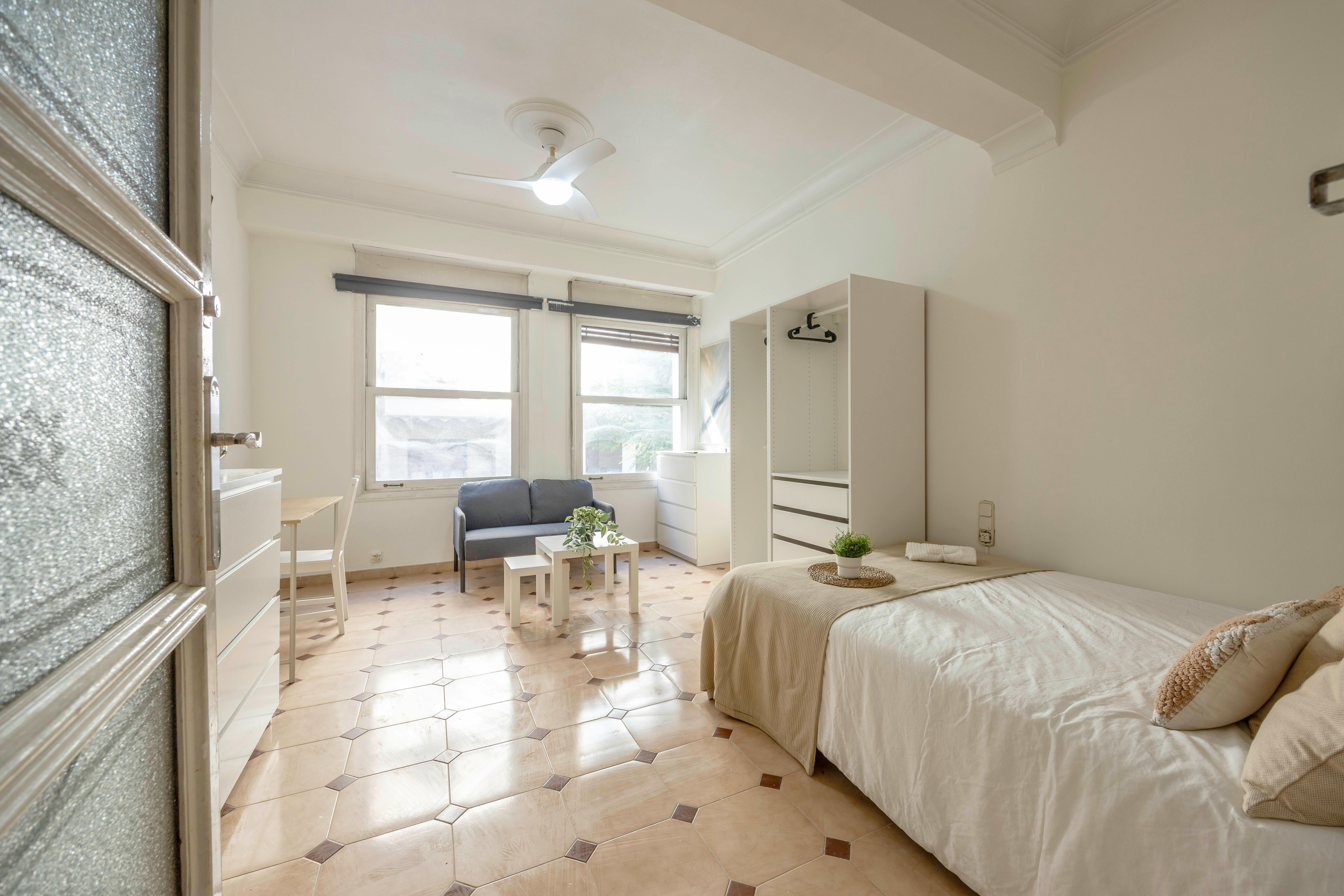 Carrer de Ciscar, Valencia preview