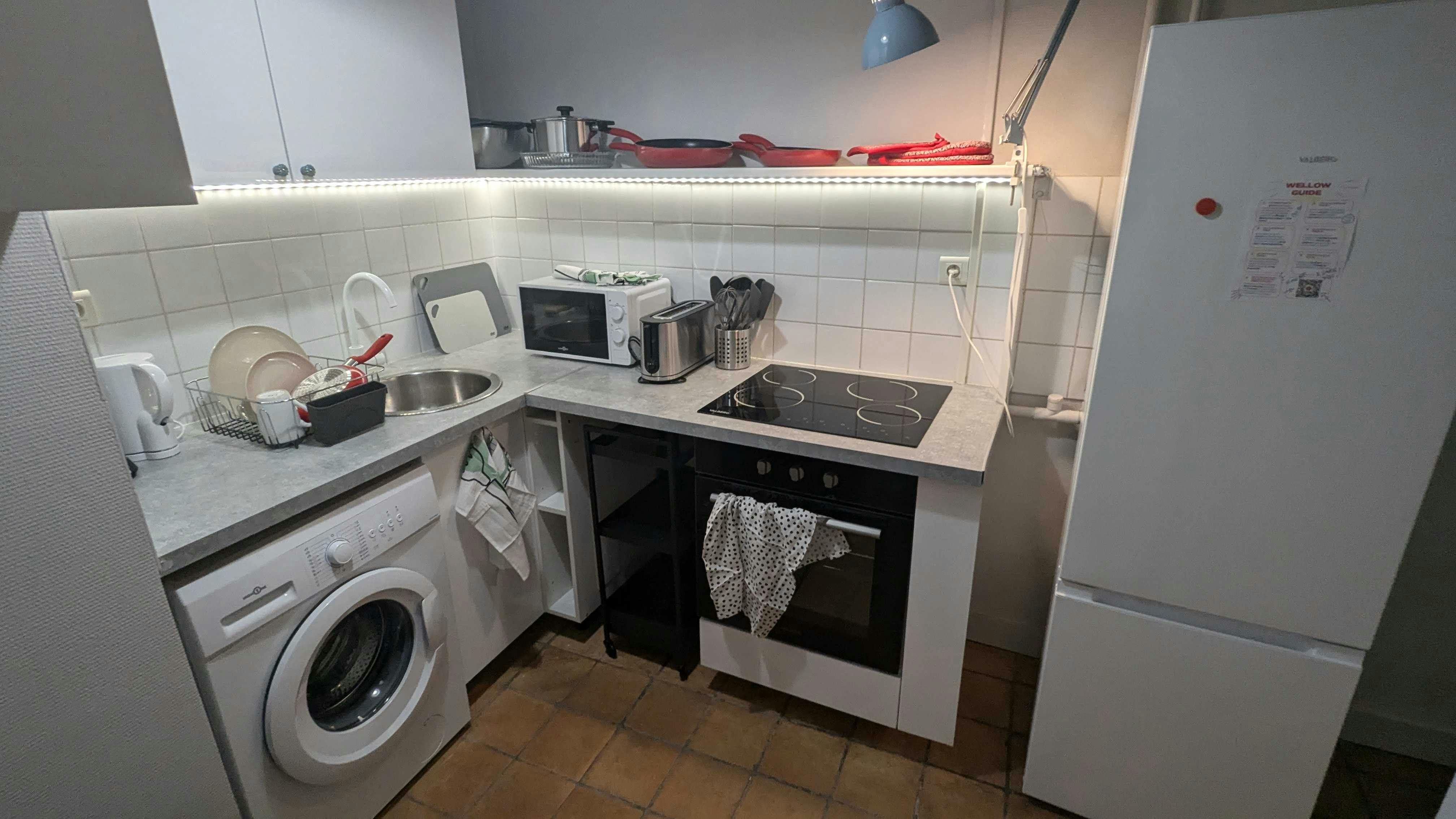 Private room for rent on Rue de l'Échiquier, Paris - Plus