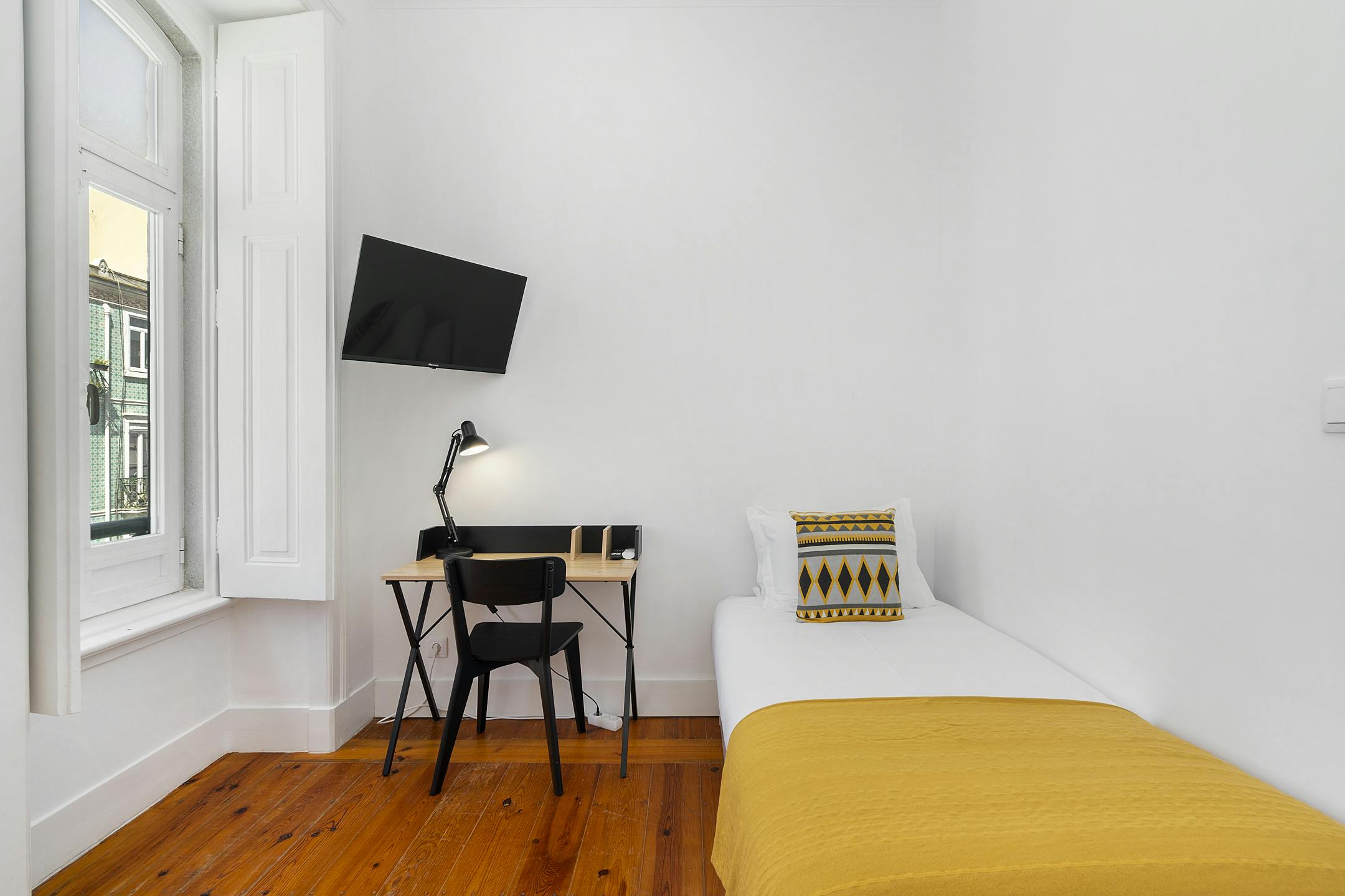 Rua Bernardim Ribeiro, Lisbon preview