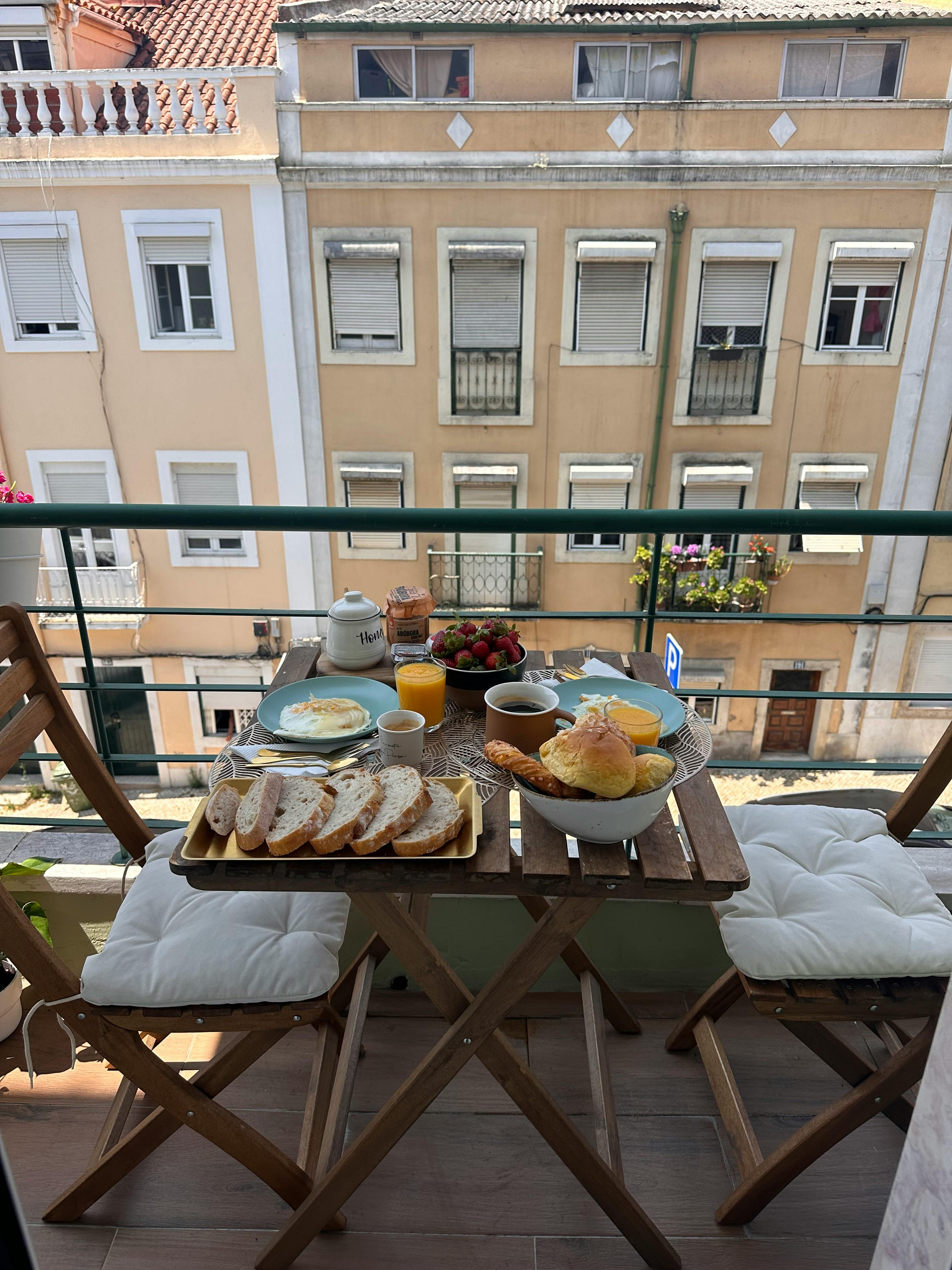 Rua do Vale de Santo António, Lisbon preview