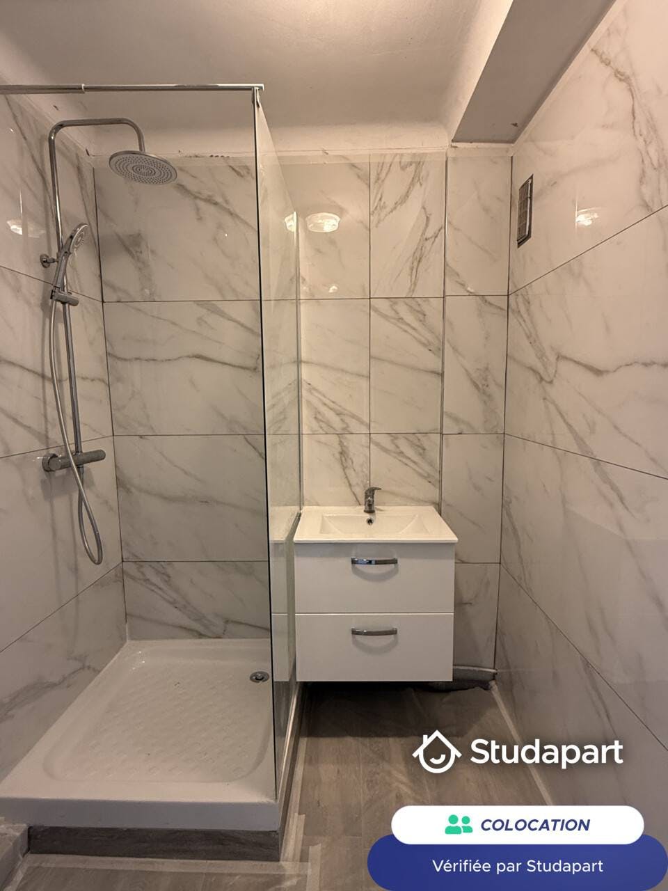 Private room for rent on Rue Kléber Prolongée, Marseille - Vue 4
