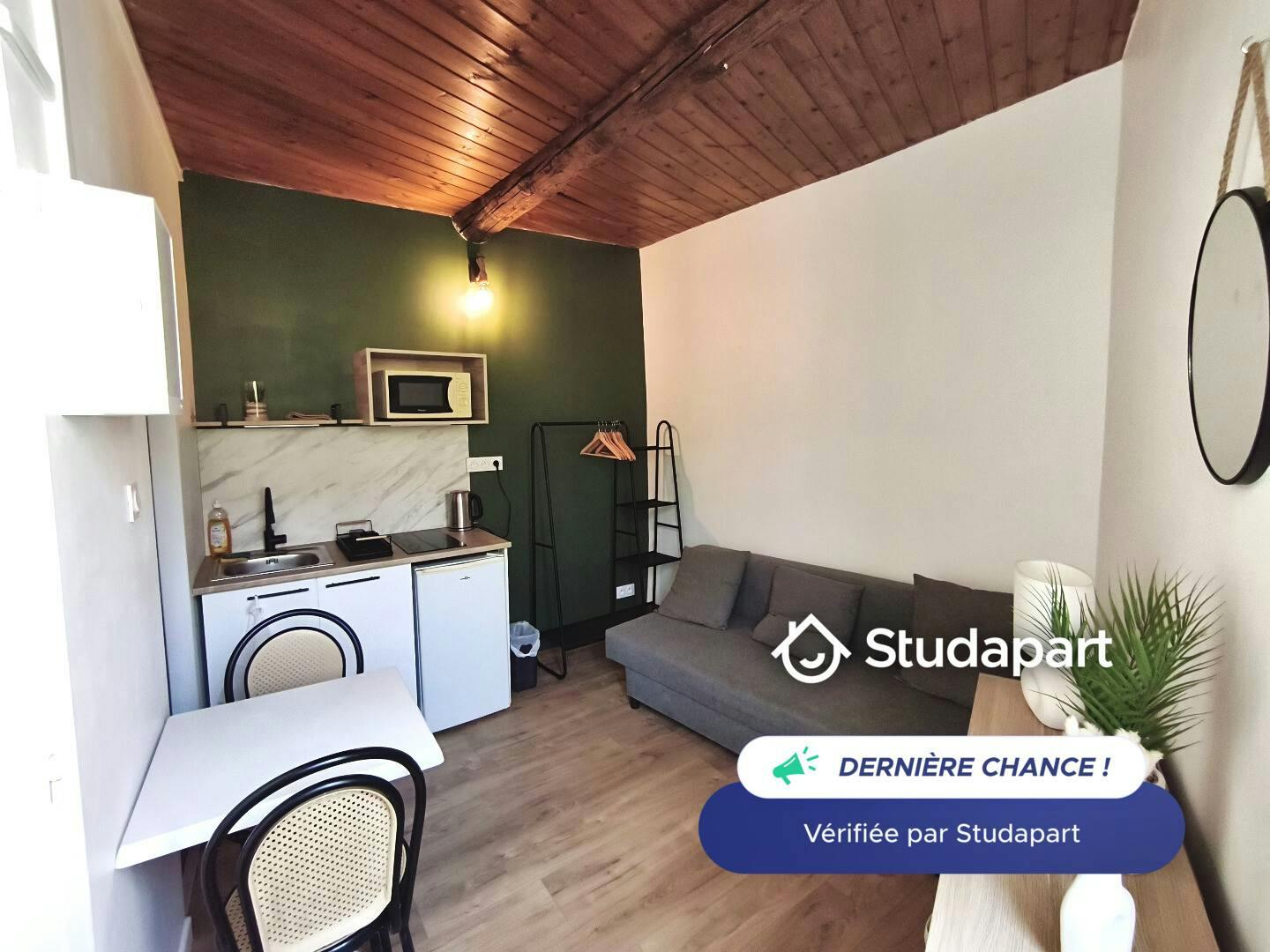Apartment for rent for €400 per month in Avignon, Rue Carnot