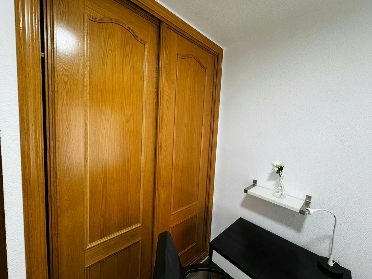 Private room in Travesía de las Cañas, Madrid (1737824) room image 5
