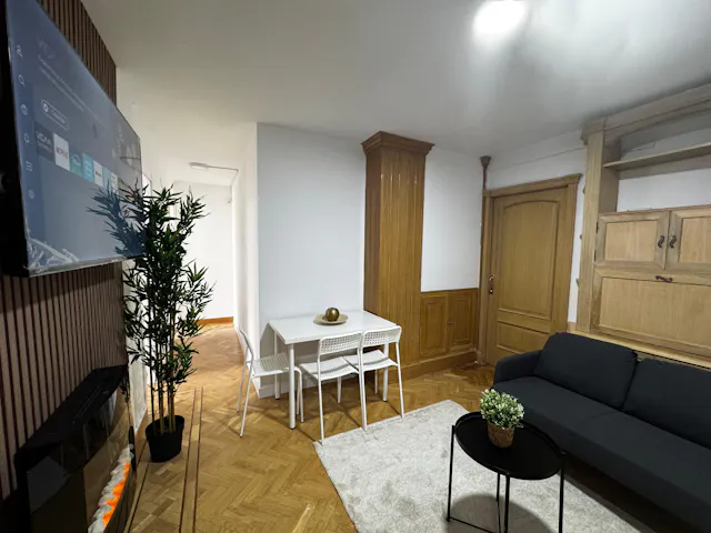 Private room in Carretera de Canillas, Madrid (1737901) room image 4