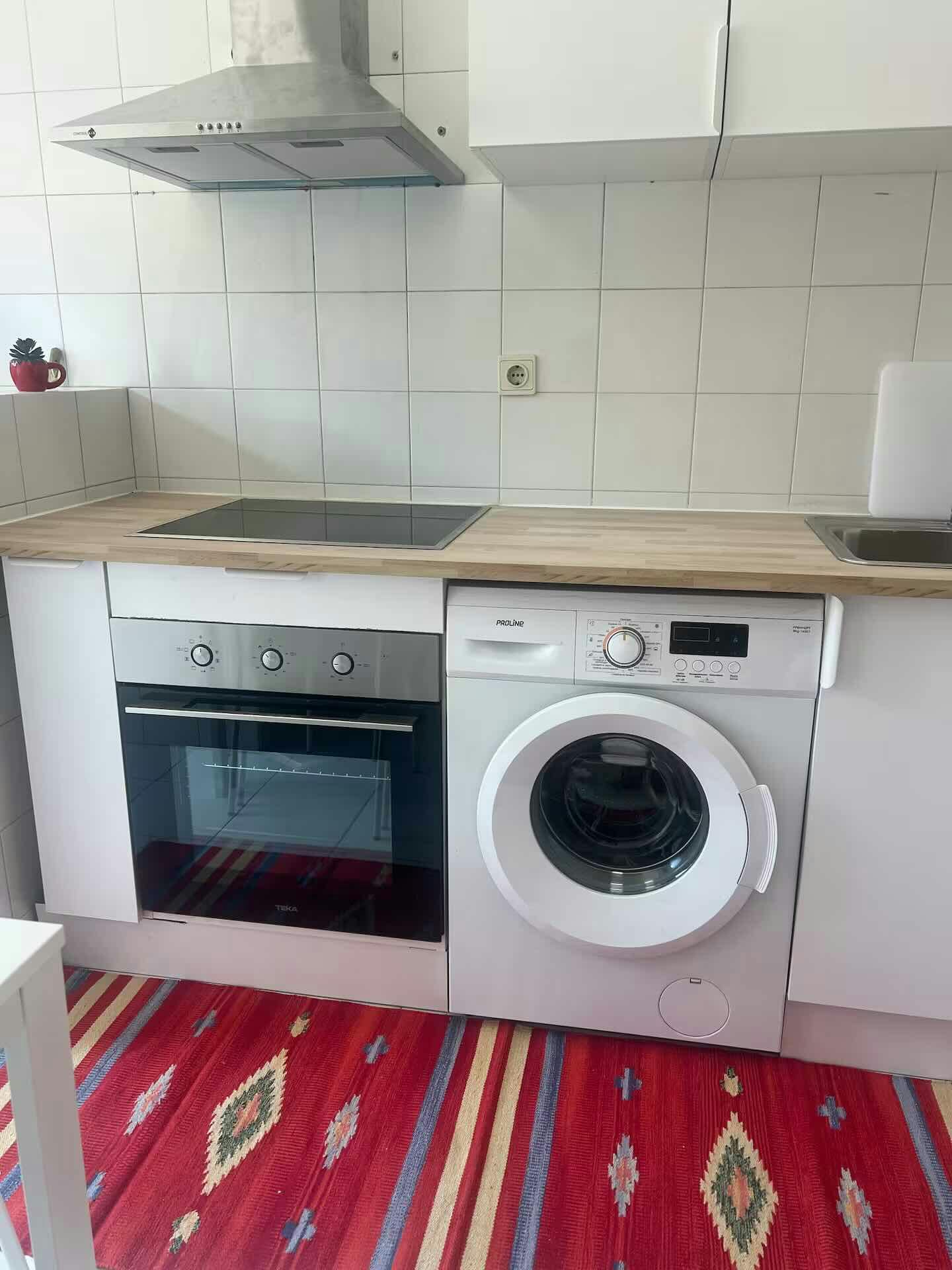 1-Bedroom Apartment in Rua de Coelho Neto, Porto (1737954) ROOM 2
