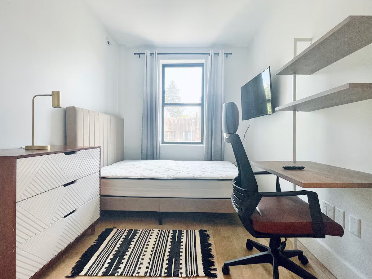 公寓 正在以 $1,110 的月租出租，其位于 Brooklyn, Madison Street