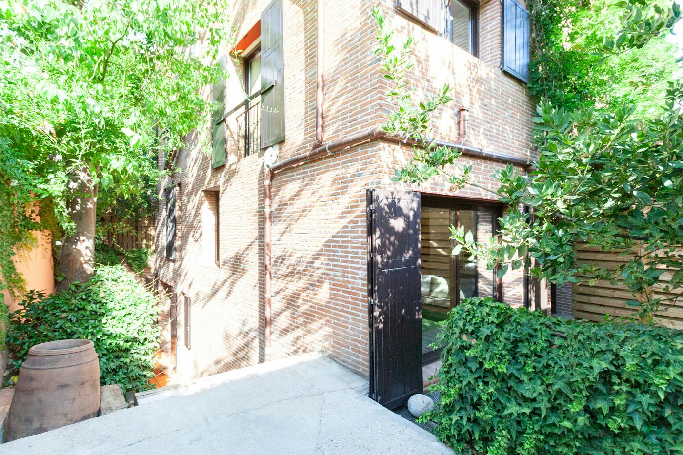 1-Bedroom Building in Calle de Alfonso Fernández Clausells, Madrid (1737975) ROOM 1