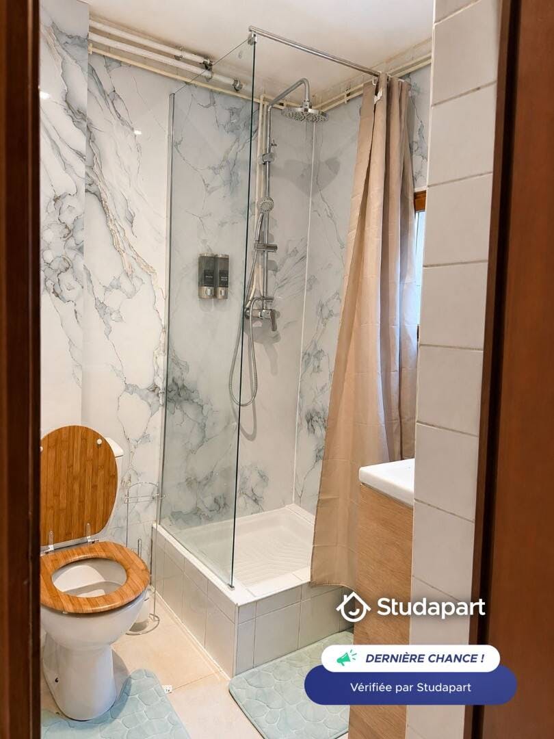 公寓 正在以 €780 的月租出租，其位于 Arles, Rue Molière