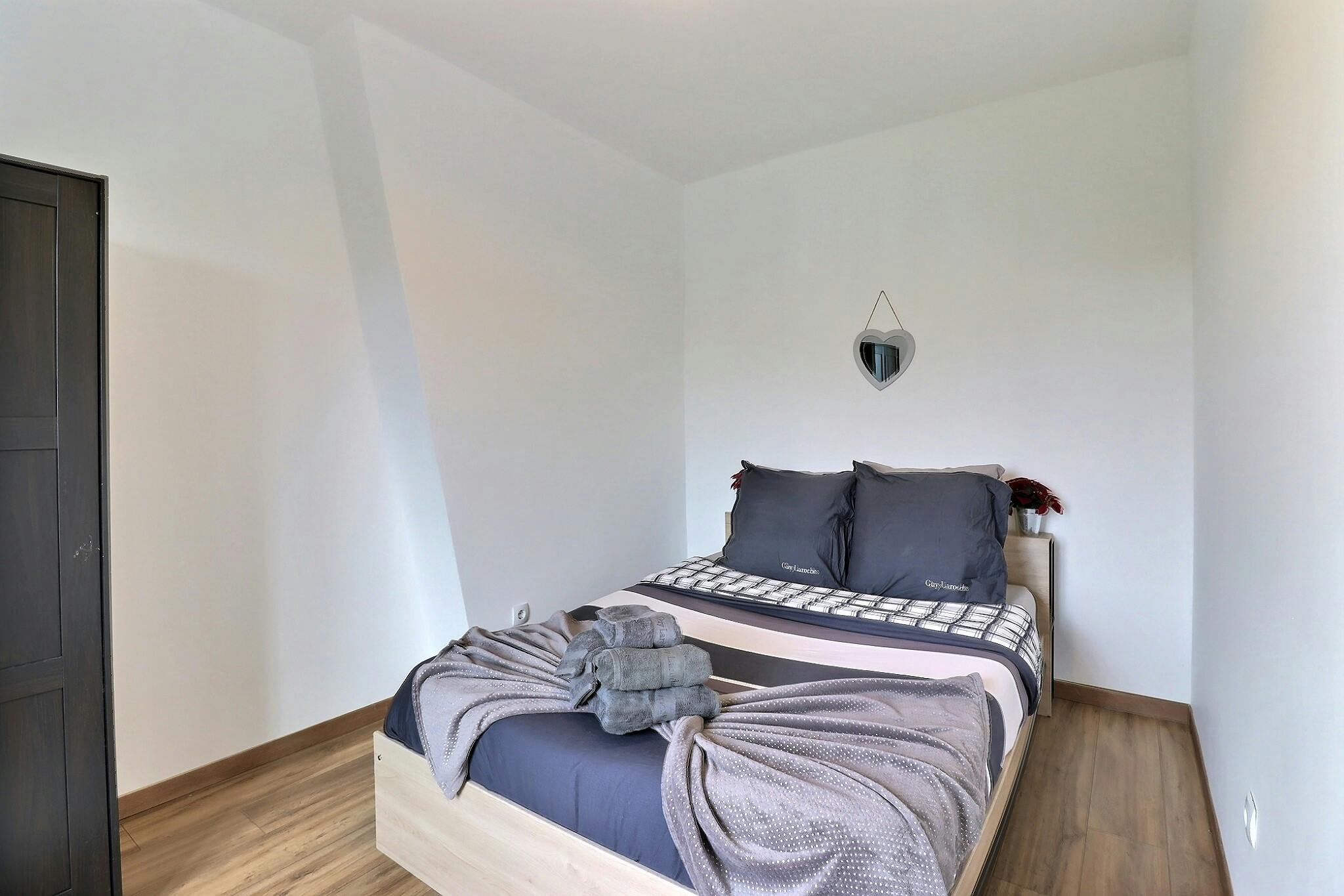 1-Bedroom Apartment in Cours de Vincennes, Paris (1738040) ROOM 1