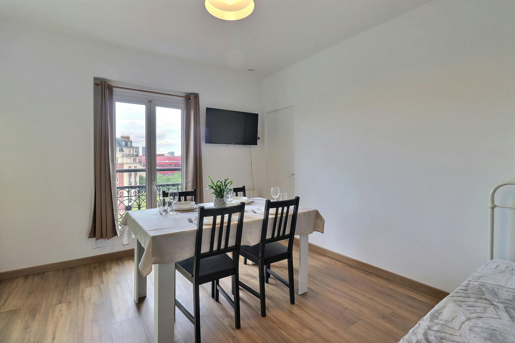 1-Bedroom Apartment in Cours de Vincennes, Paris (1738040) ROOM 2