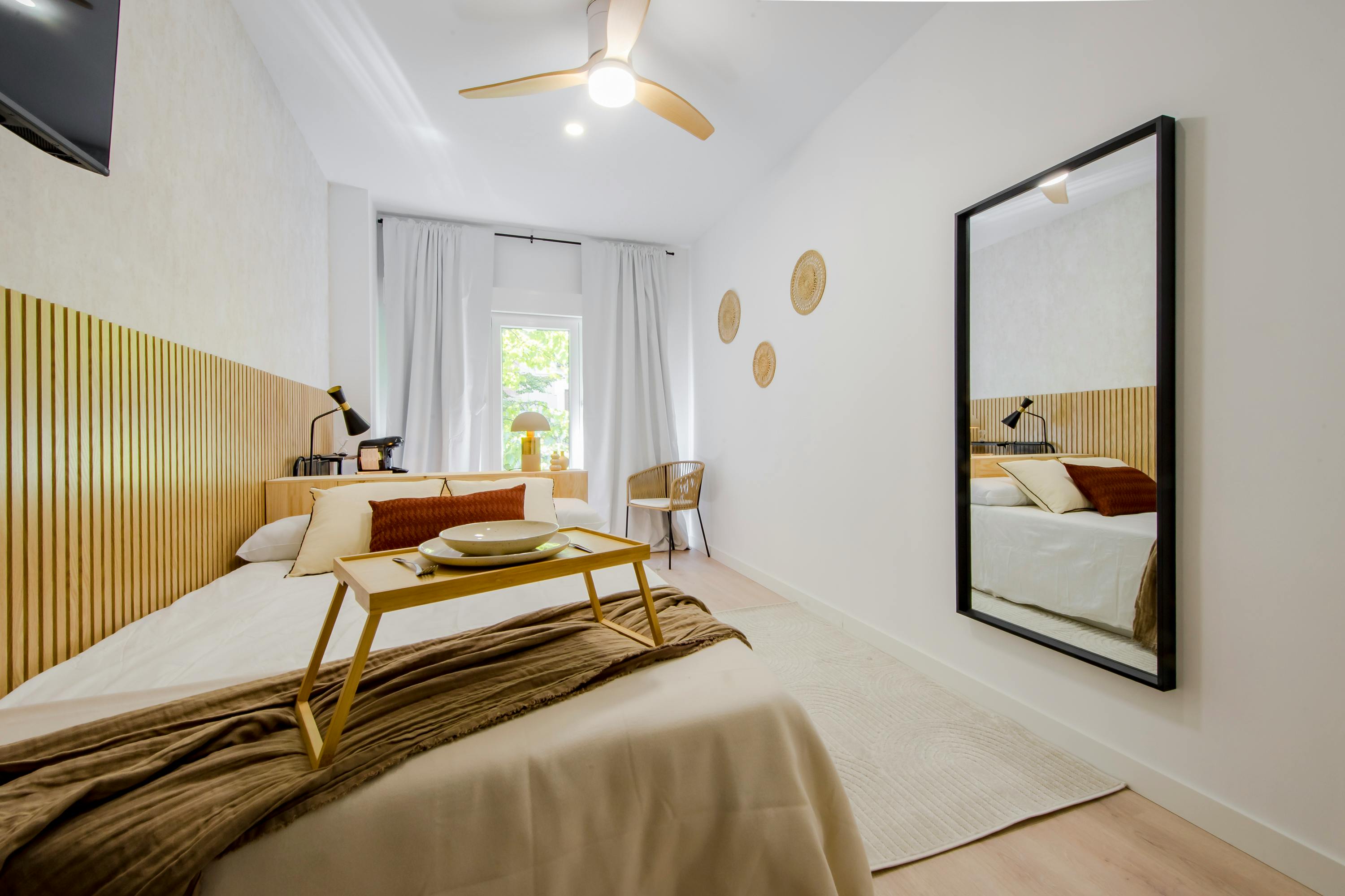 Shared room in Calle de Claudio Coello, Madrid (1738060) room image 2