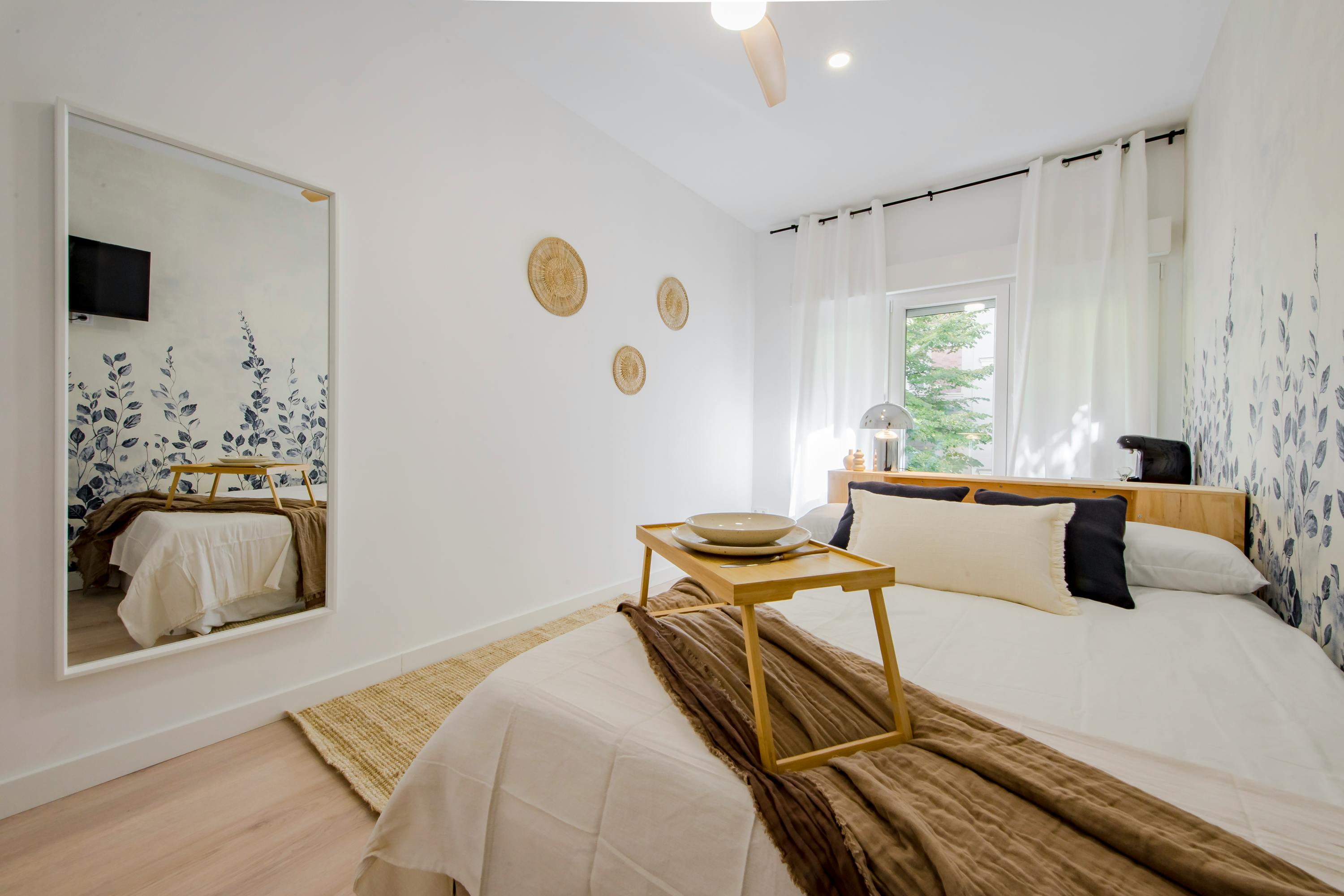 Shared room in Calle de Claudio Coello, Madrid (1738066) room image 2