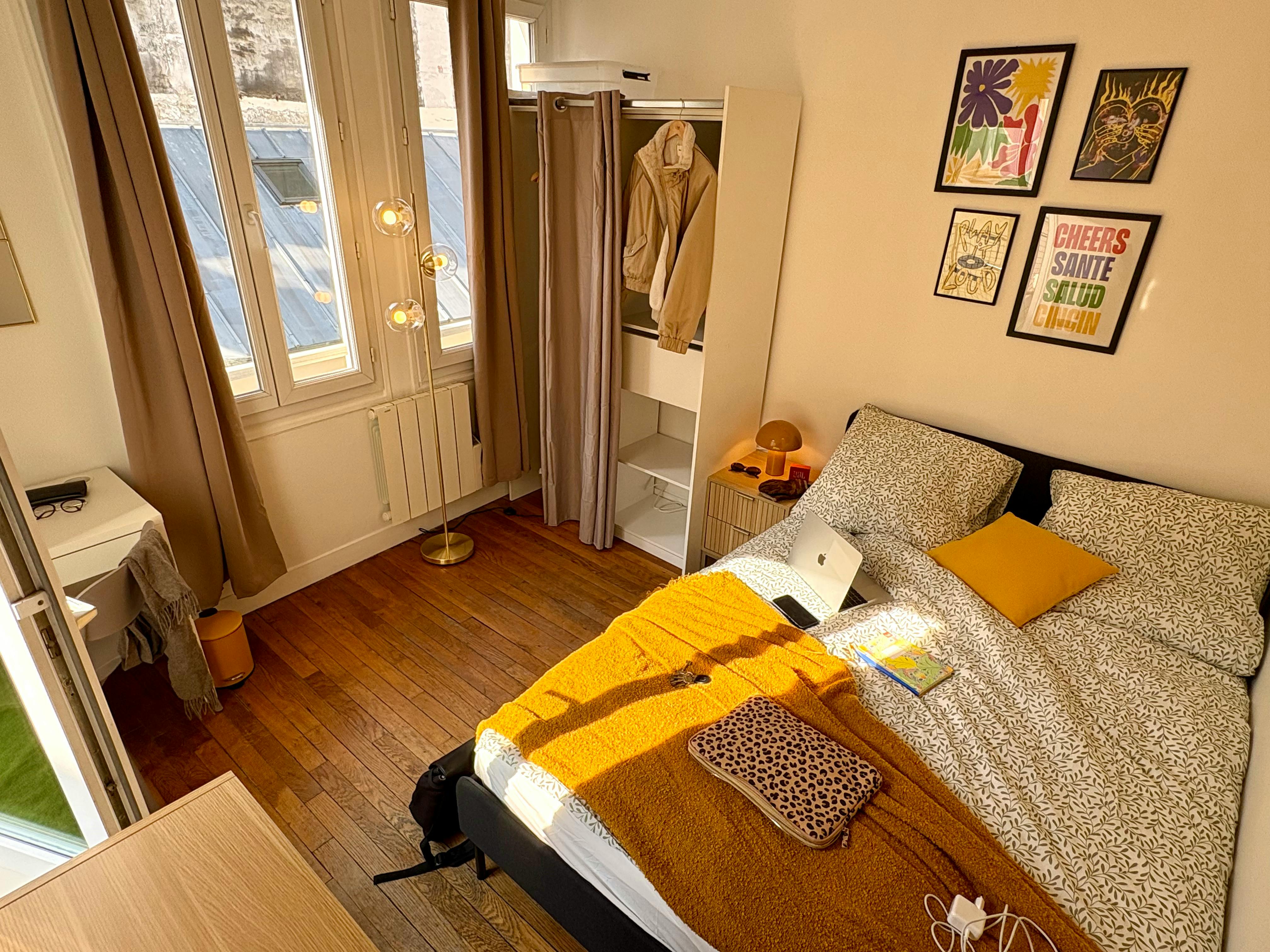 Private room for rent on Rue du Faubourg Saint-Martin, Paris - Vue 5