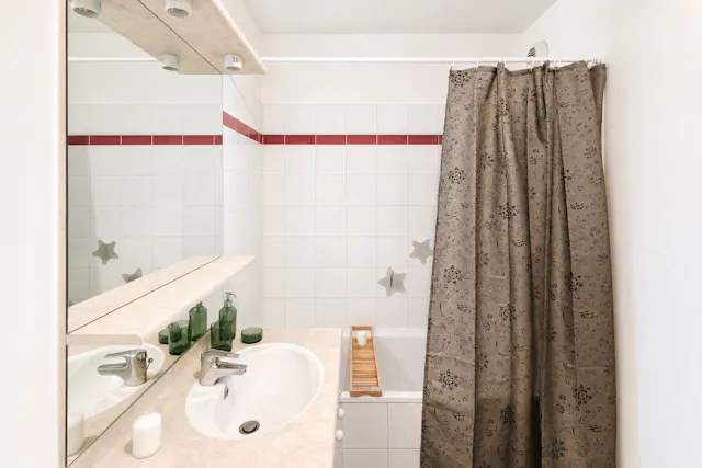 Private room in Rue du Bailly, Saint-Denis (1738111) room image 7