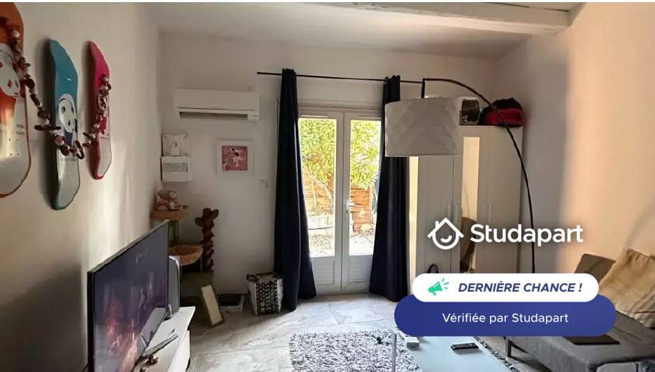 Wohnung zu mieten für 680 € pro Monat in Aix-en-Provence, Traverse des Dominicaines