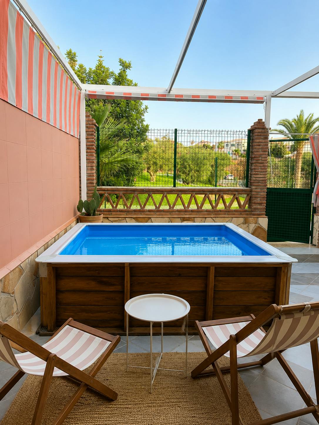 Appartamento in affitto a 3000 € al mese a Málaga, Avenida Las Palmeras de Baviera