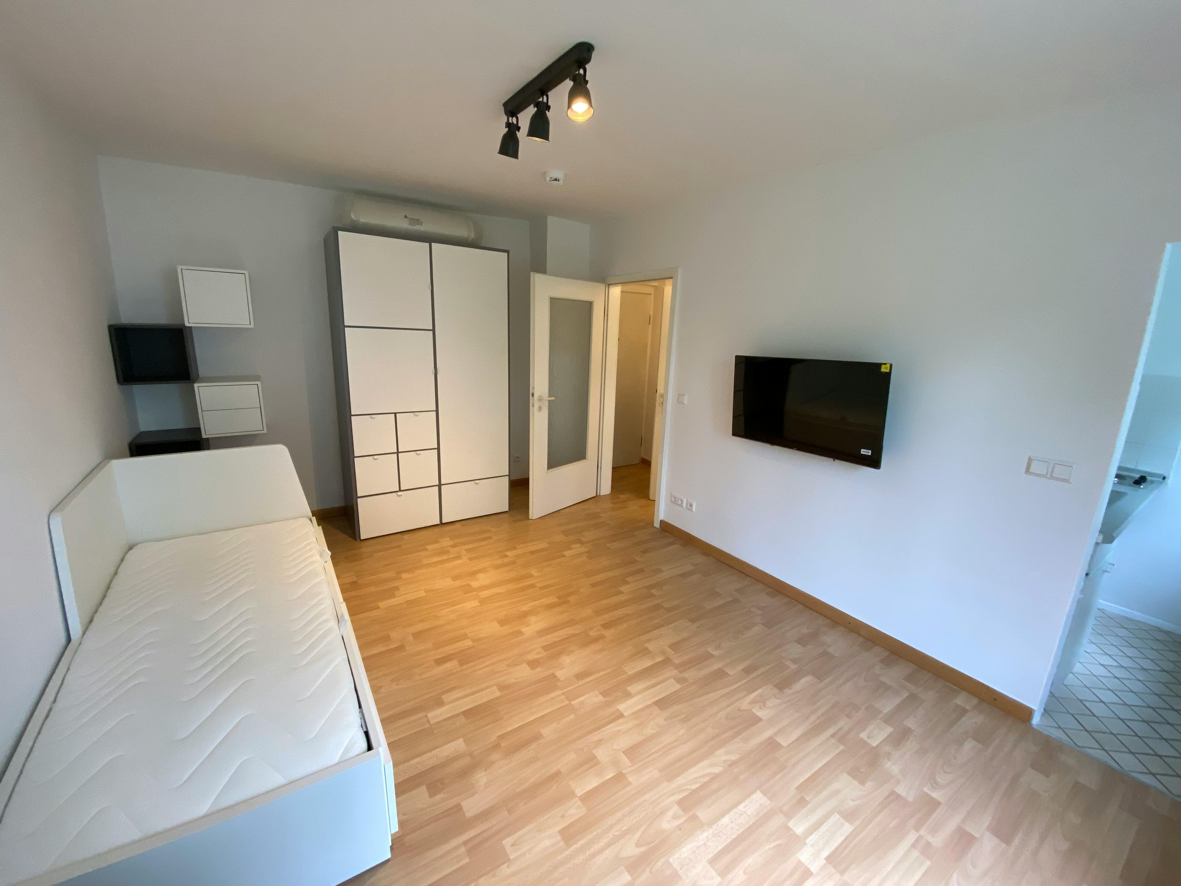Wohnung zu mieten für 890 € pro Monat in Berlin, Platanenweg