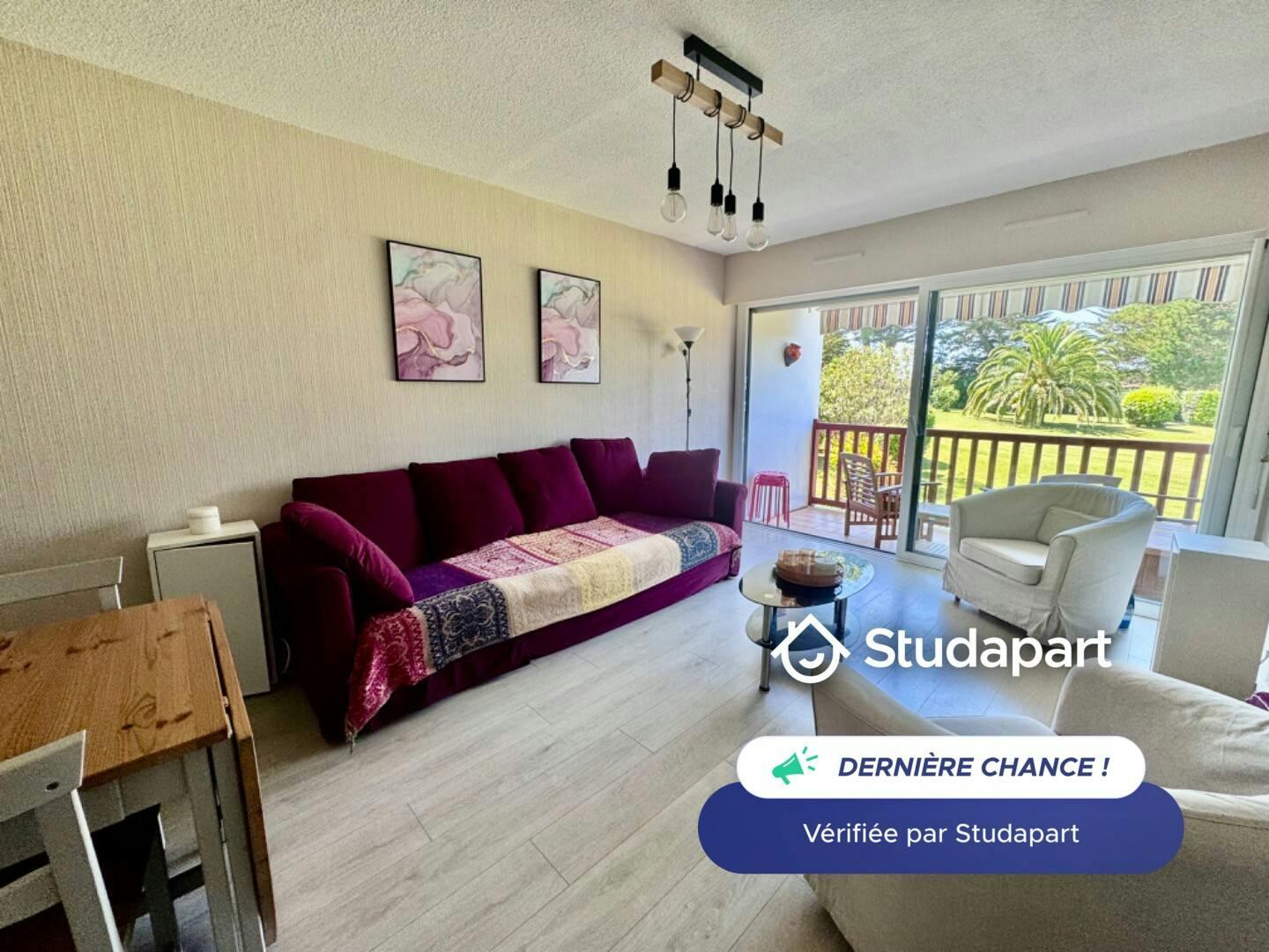 公寓 正在以 €690 的月租出租，其位于 Saint-Jean-de-Luz, Avenue Edmond Rostand