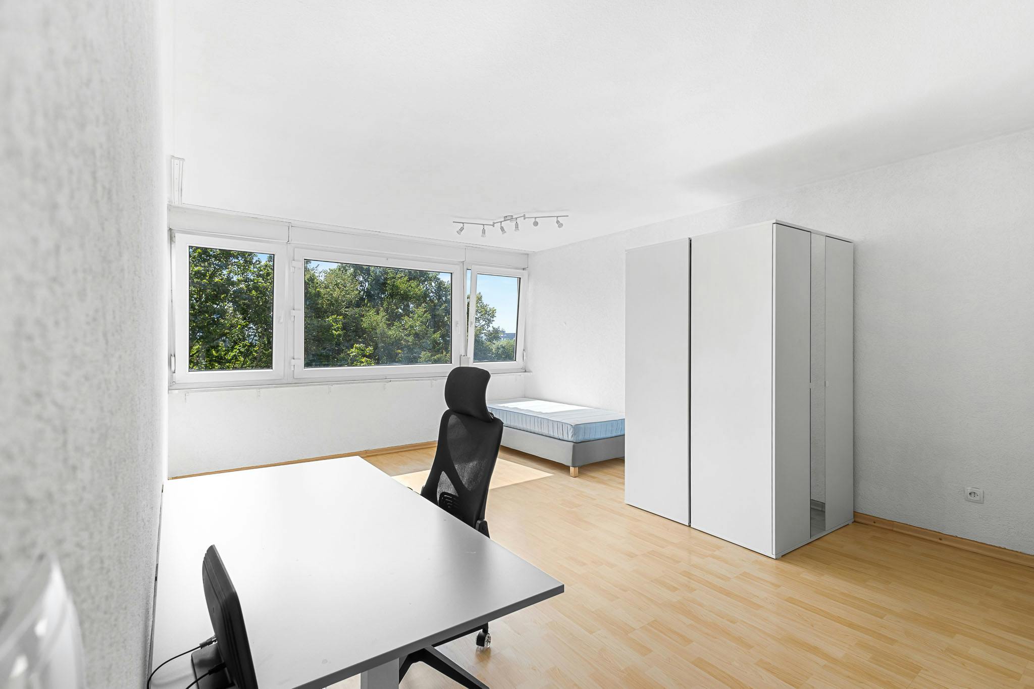共用房间 正在以 €450 的月租出租，其位于 Regensburg, Würmstraße