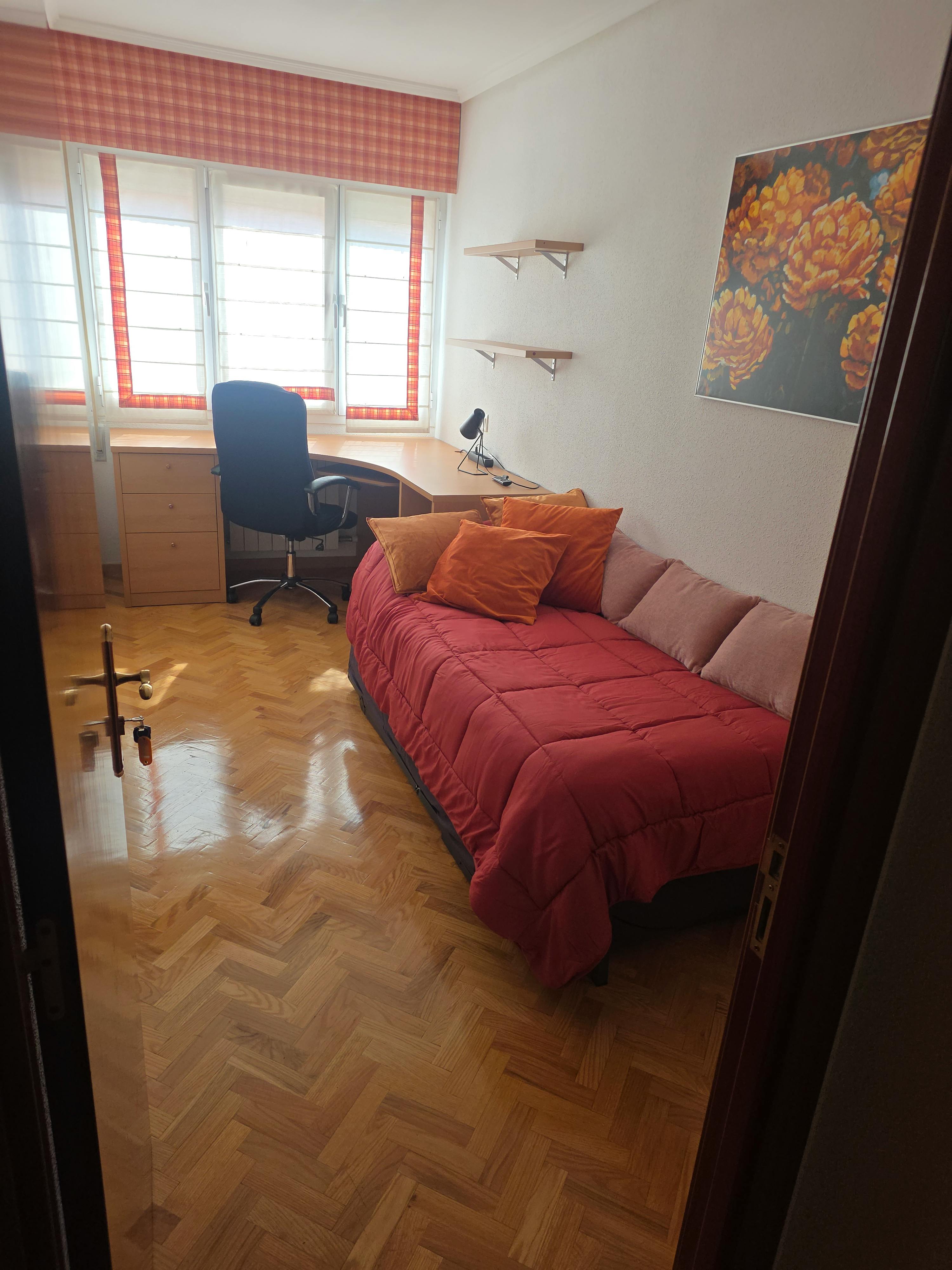 Chambre privée à louer pour 450 €/mois à Gasteiz / Vitoria, Ernestina de Champourcin Kalea