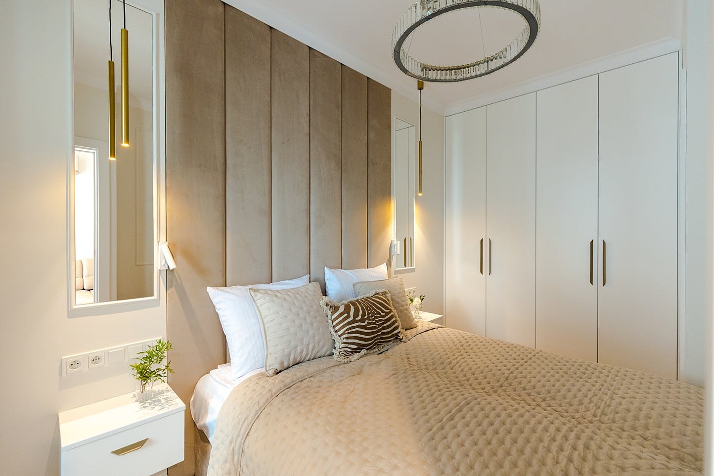 Chmielna, Warsaw preview