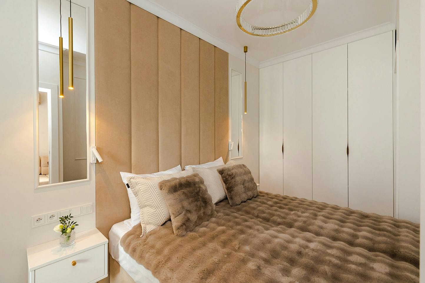 Chmielna, Warsaw preview