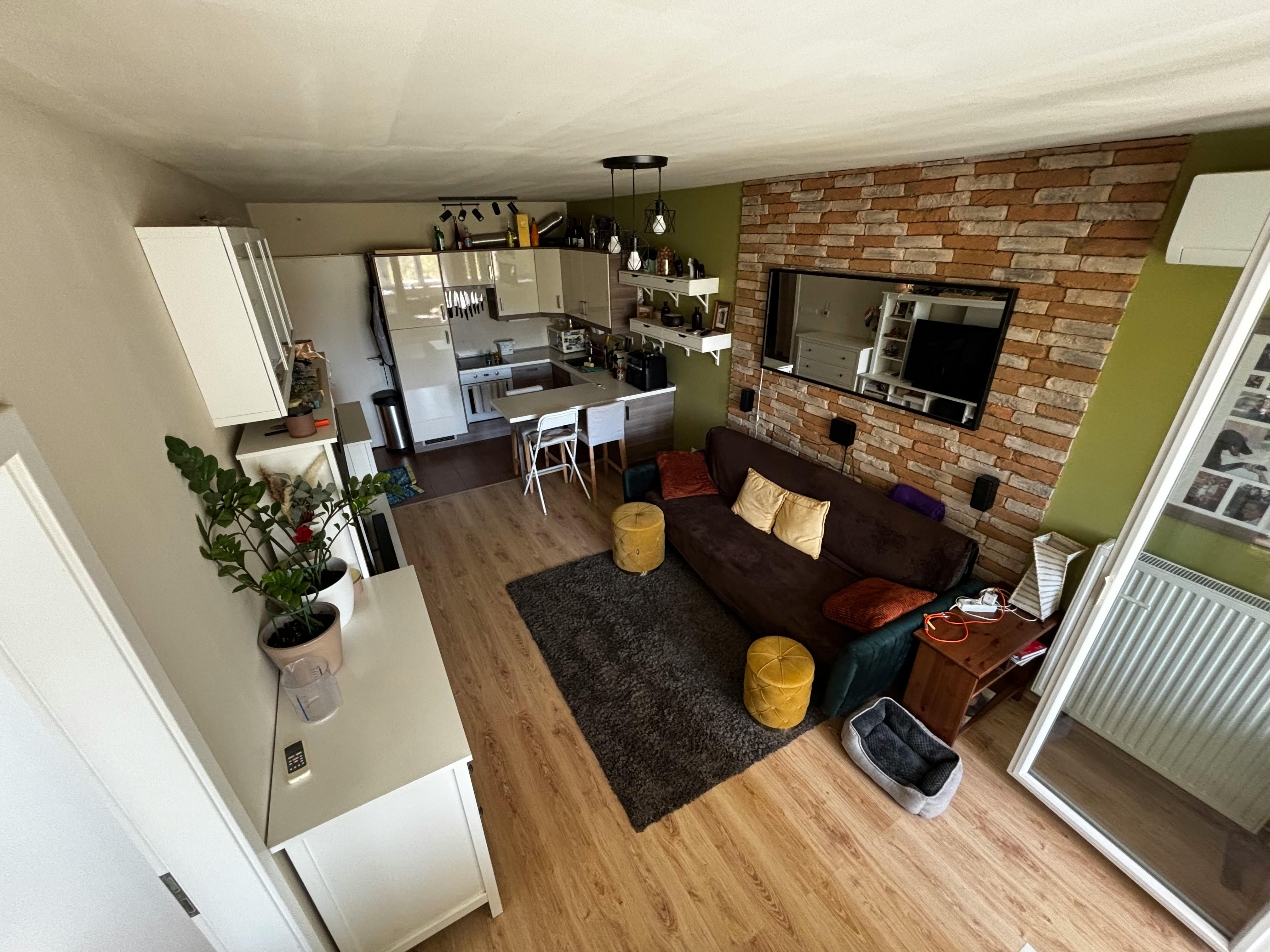 Wohnung zu mieten für 1.100 € pro Monat in Budapest, Fehérvári út