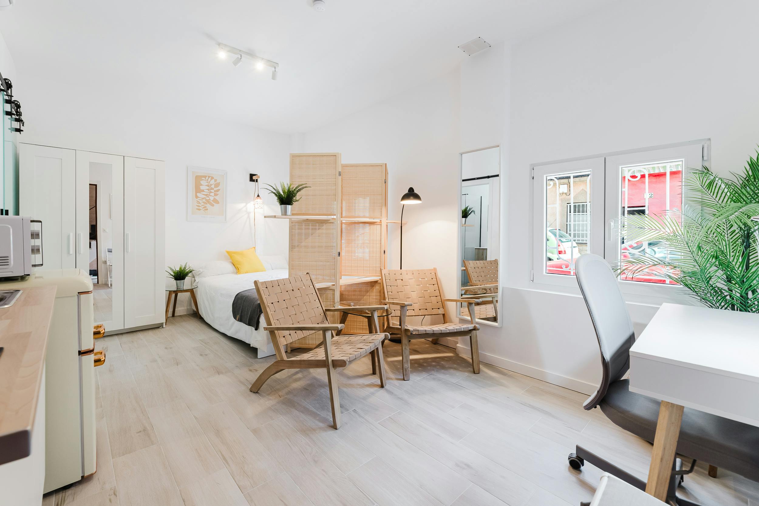 Studio te huur voor € 900 per maand in Valencia, Carrer d' Antonio Ponz