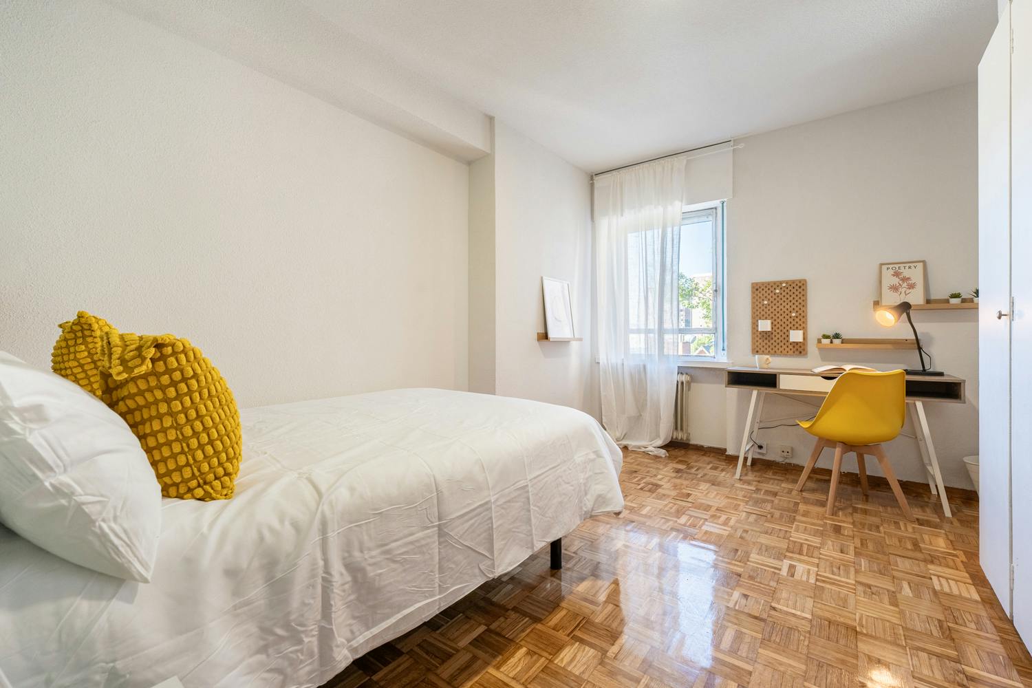 Calle del Pez Volador, Madrid preview