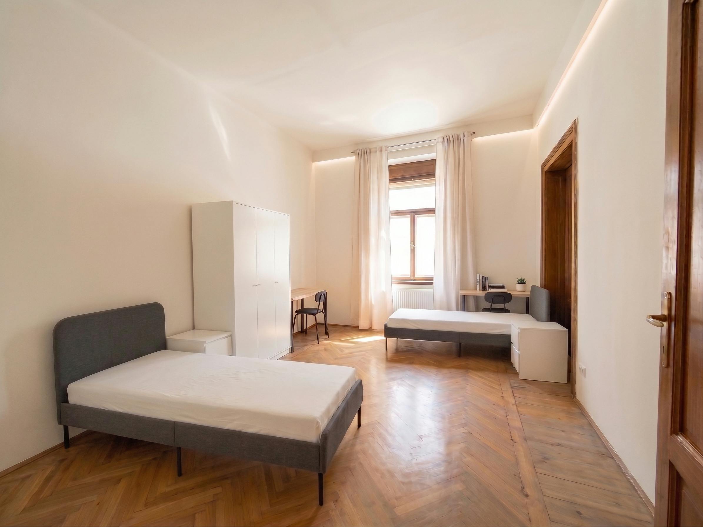 Delat rum att hyra för 320 € i månaden i Trieste, Via Giorgio Vasari