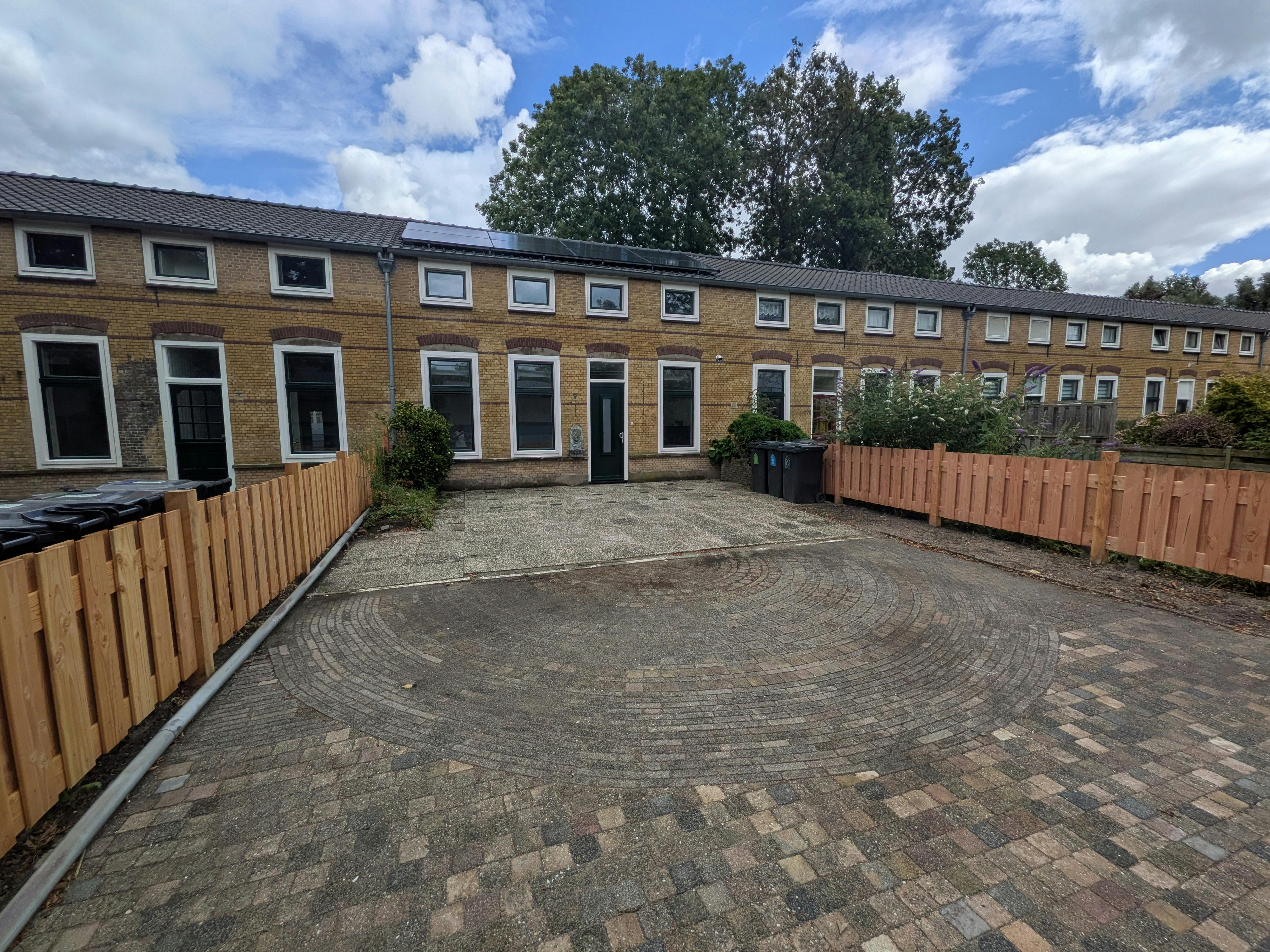 2-Bedroom House in Benedenrijweg, Rotterdam (1738652) ROOM