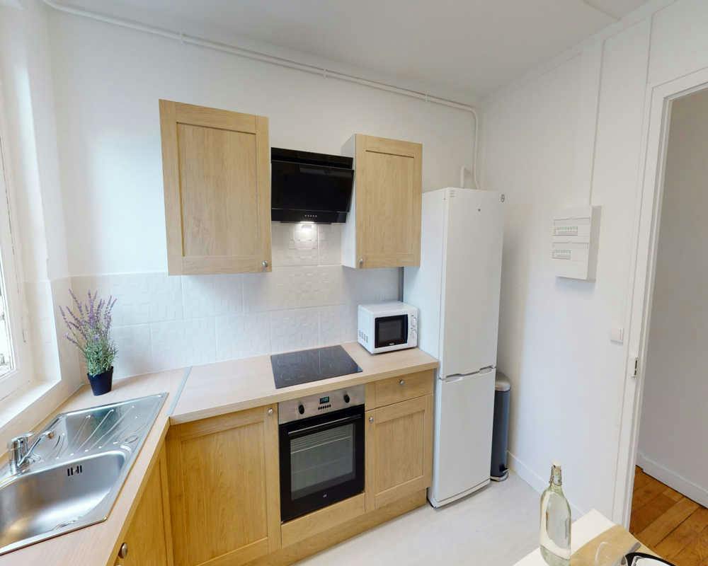 Private room for rent on Avenue de Suffren, Paris - Plus