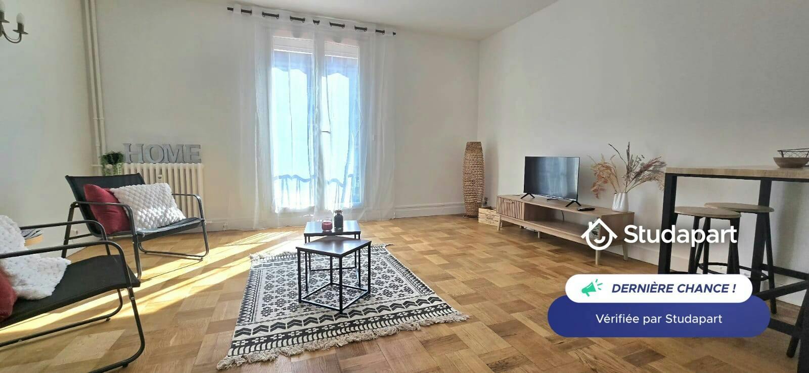 Квартира за оренду для 990 EUR на місяць у Vernon, Rue des Tanneurs