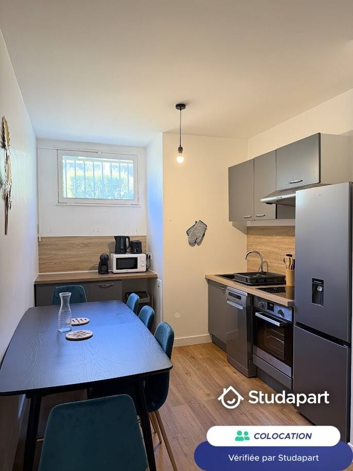 WG-Zimmer zu mieten für 410 € pro Monat in Cholet, Rue Maximilien Lamarque