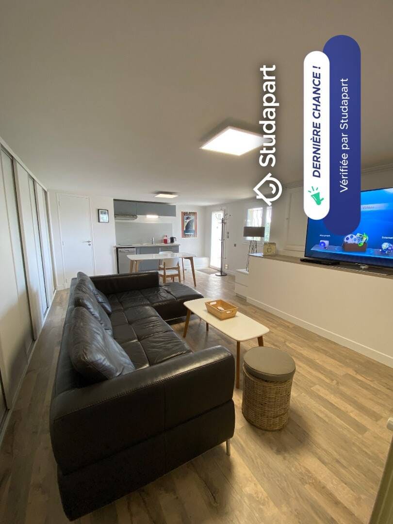 Apartamento para alugar por € 550 por mês em Vedène, Rue de la Colline Sainte Anne