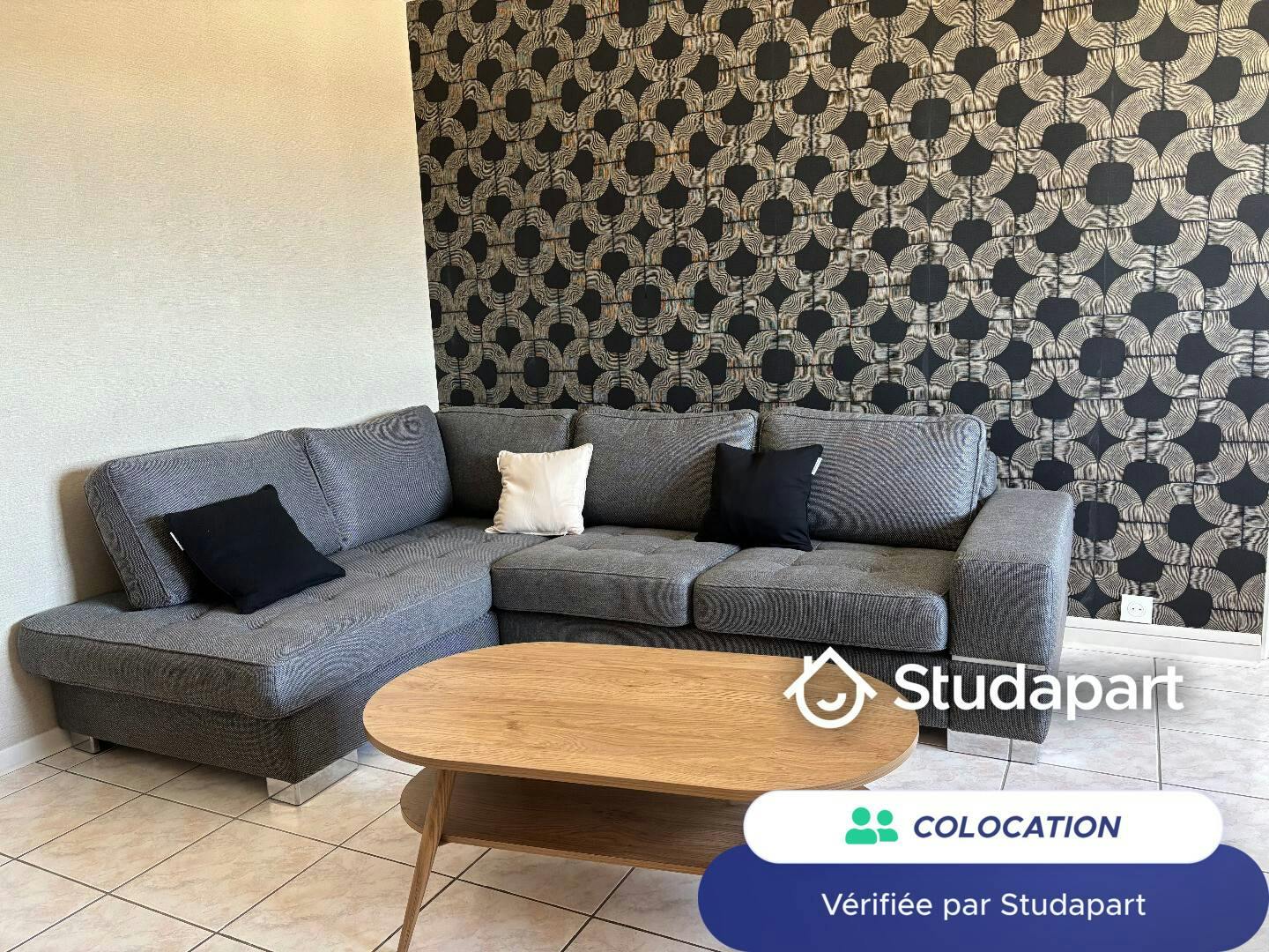 Private room for rent for €520 per month in Saint-Priest, Place Molière